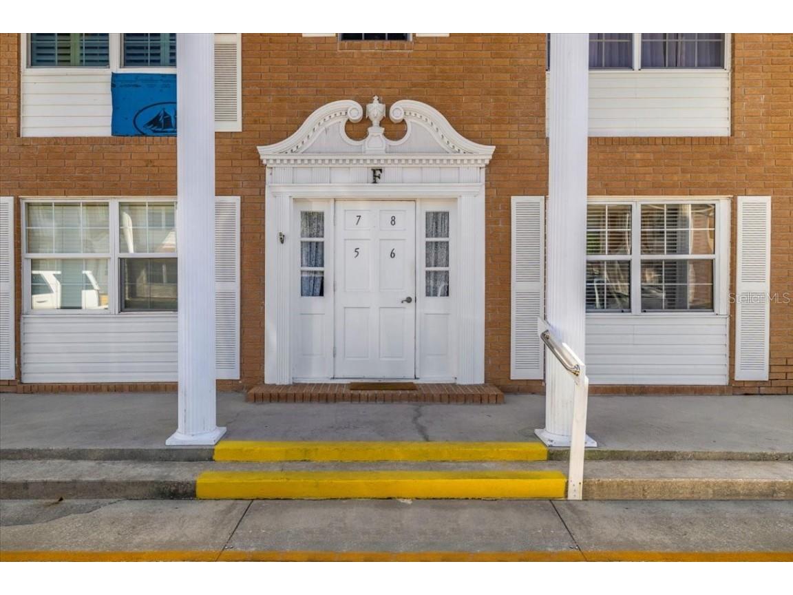 4158 Tamiami Trail #F5 Port Charlotte FL 33952 C7489963 image1