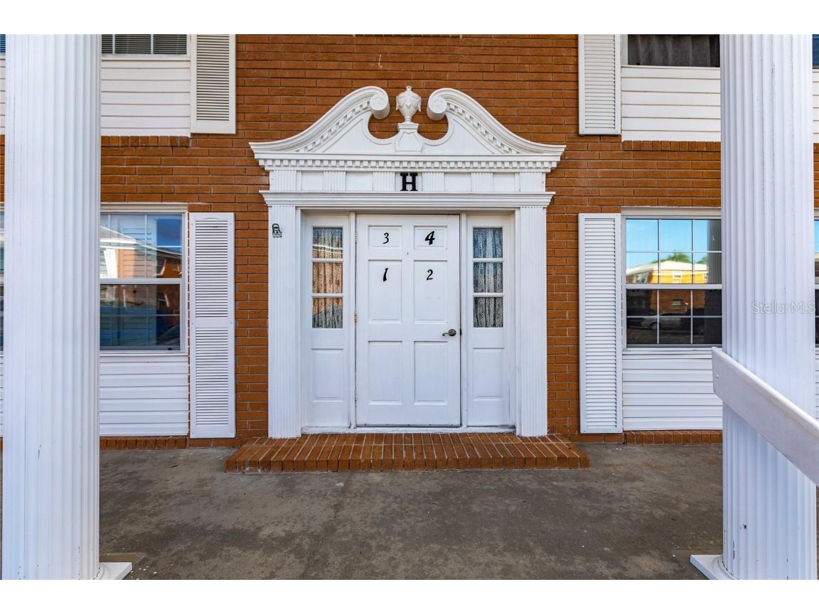 4158 Tamiami Trail #H2 Port Charlotte FL 33952 C7458202 image1