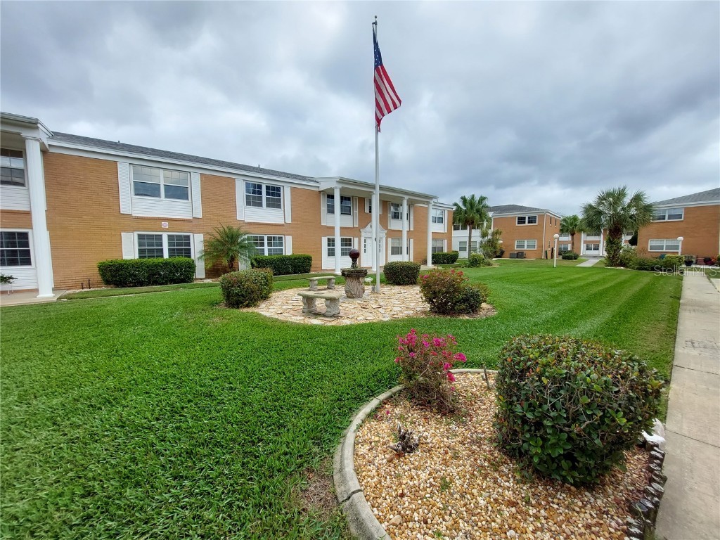 4158 Tamiami Trail #L5 Port Charlotte FL 33952 C7502303 image1