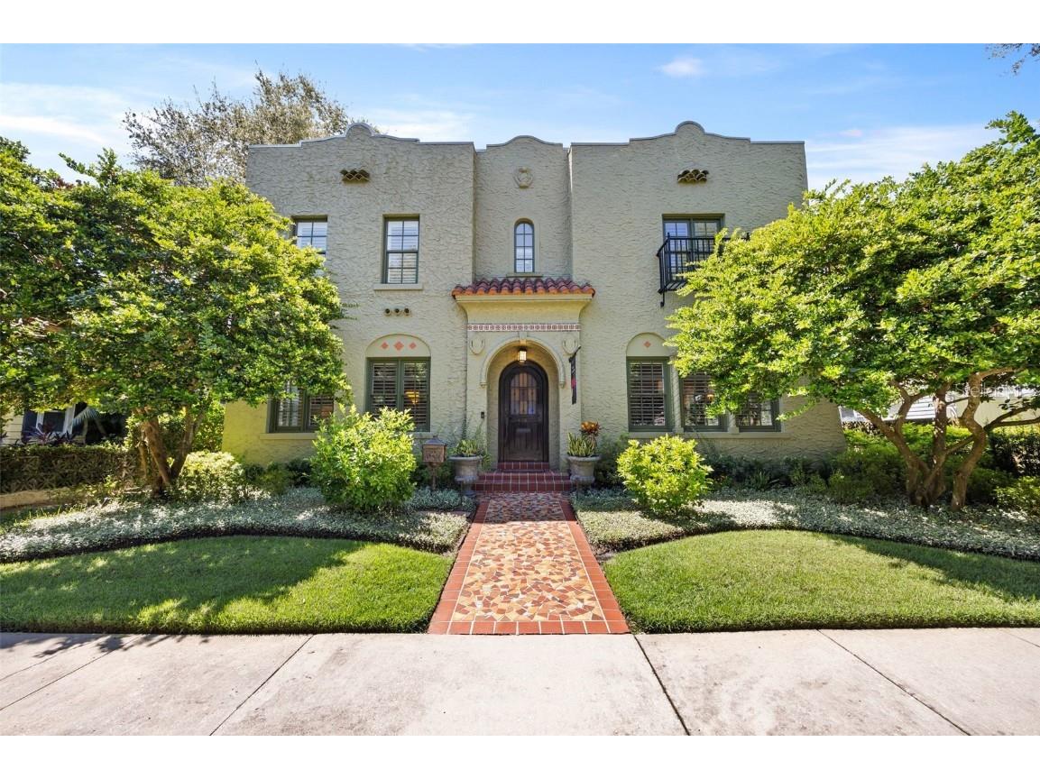 416 17th Avenue NE Saint Petersburg FL 33704 U8255972 image1