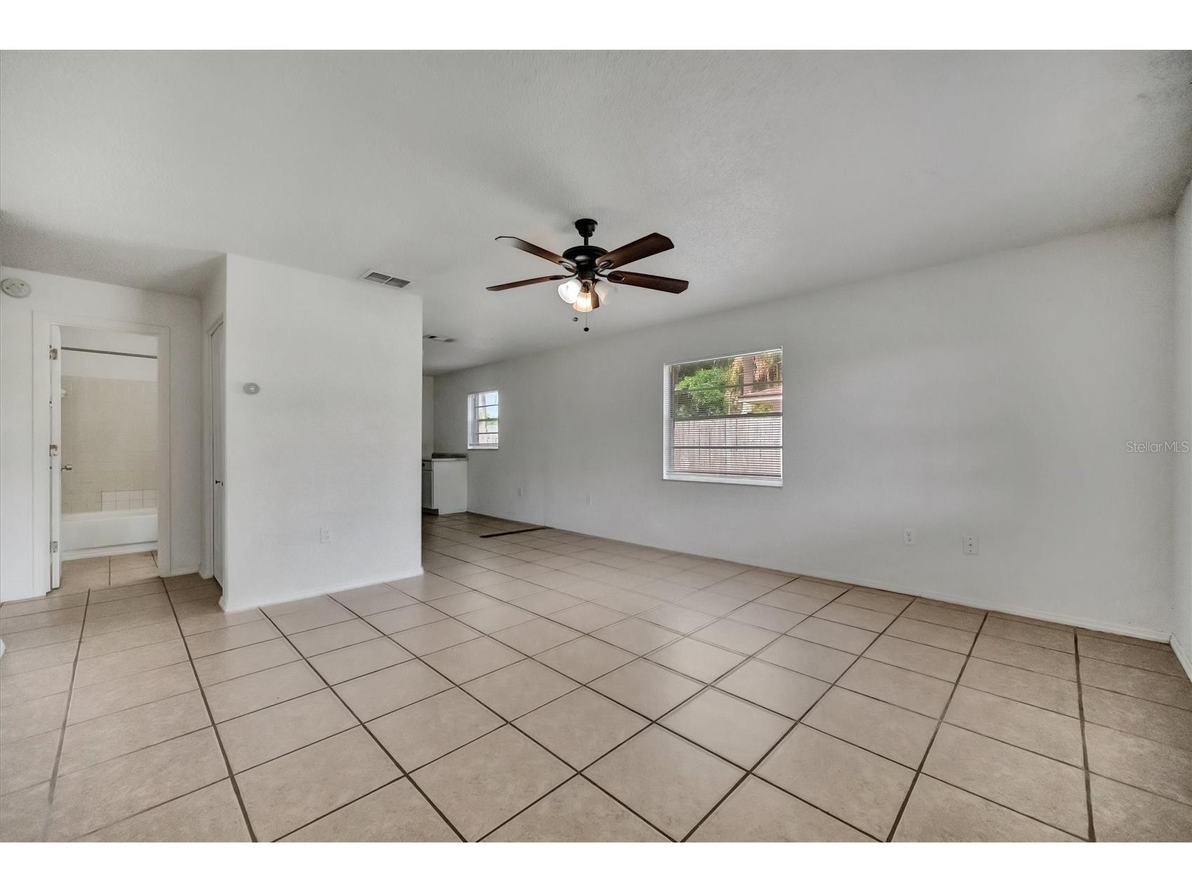 416 40th Street E Palmetto FL 34221 A4690441 image11