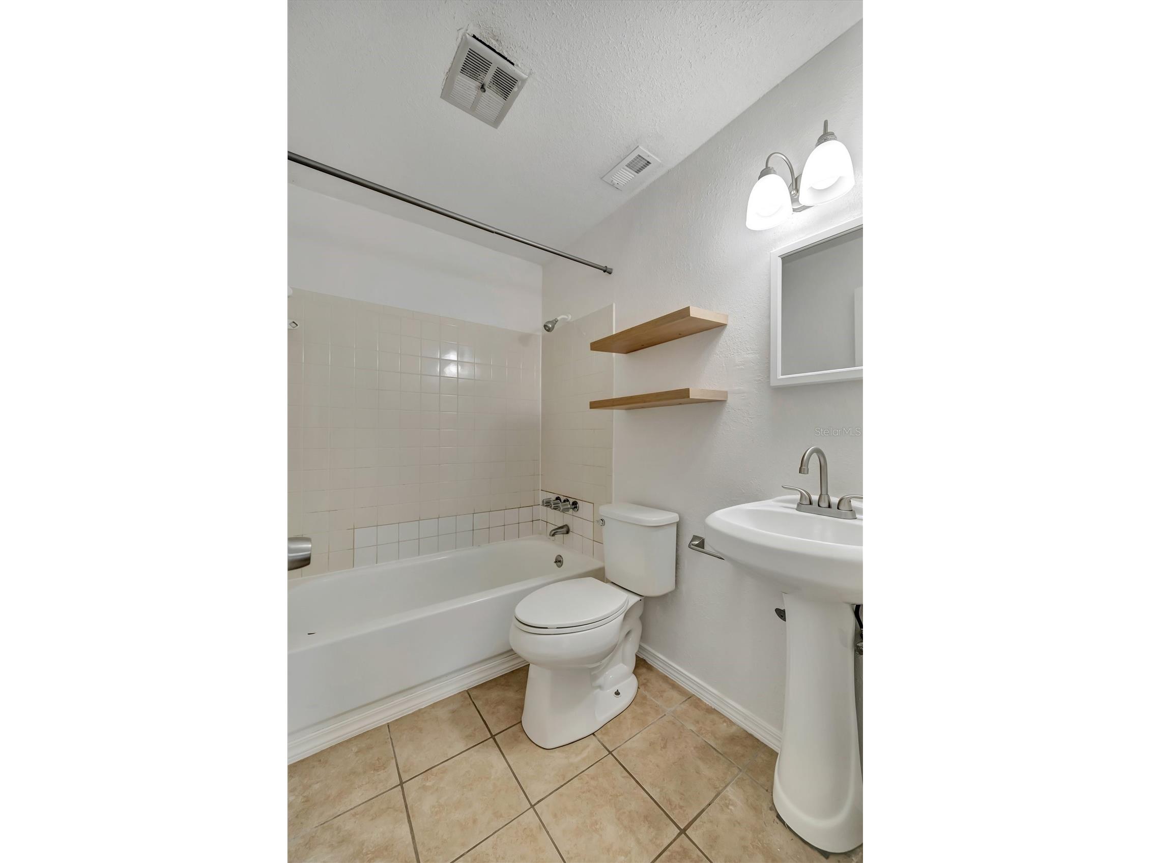 416 40th Street E Palmetto FL 34221 A4690441 image24