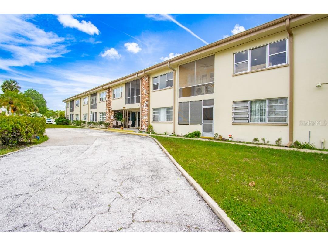416 73rd Avenue N #205 Saint Petersburg FL 33702 O6192634 image1