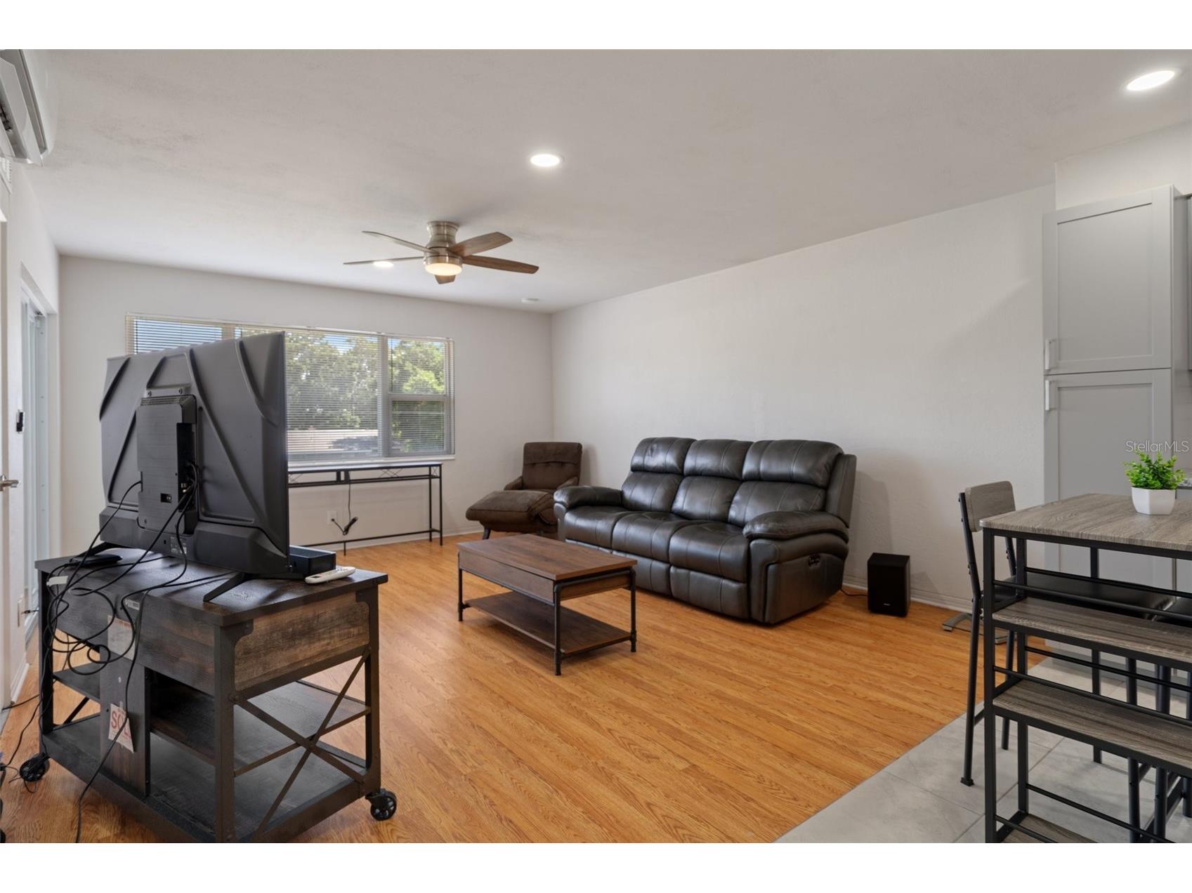 416 73rd Avenue N #205 Saint Petersburg FL 33702 TB8484320 image3