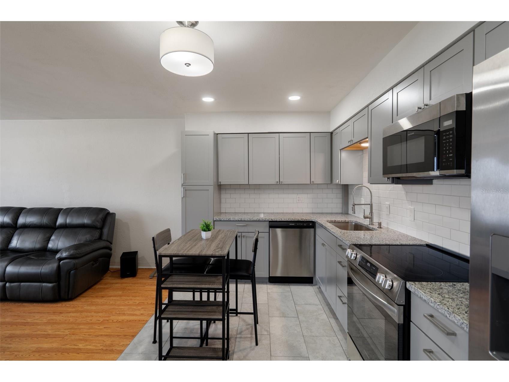 416 73rd Avenue N #205 Saint Petersburg FL 33702 TB8484320 image9