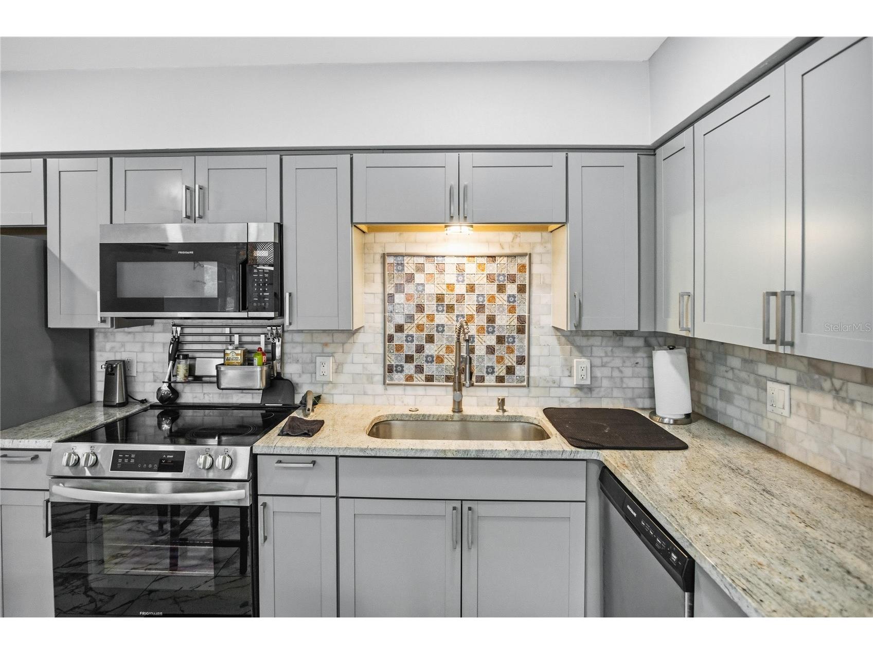 416 73rd Avenue N #207 Saint Petersburg FL 33702 O6415538 image3
