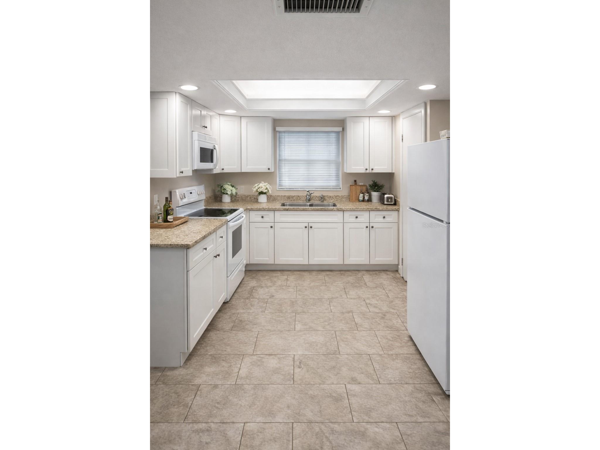 416 Banana Cay Drive #D South Daytona FL 32119 V4948260 image3
