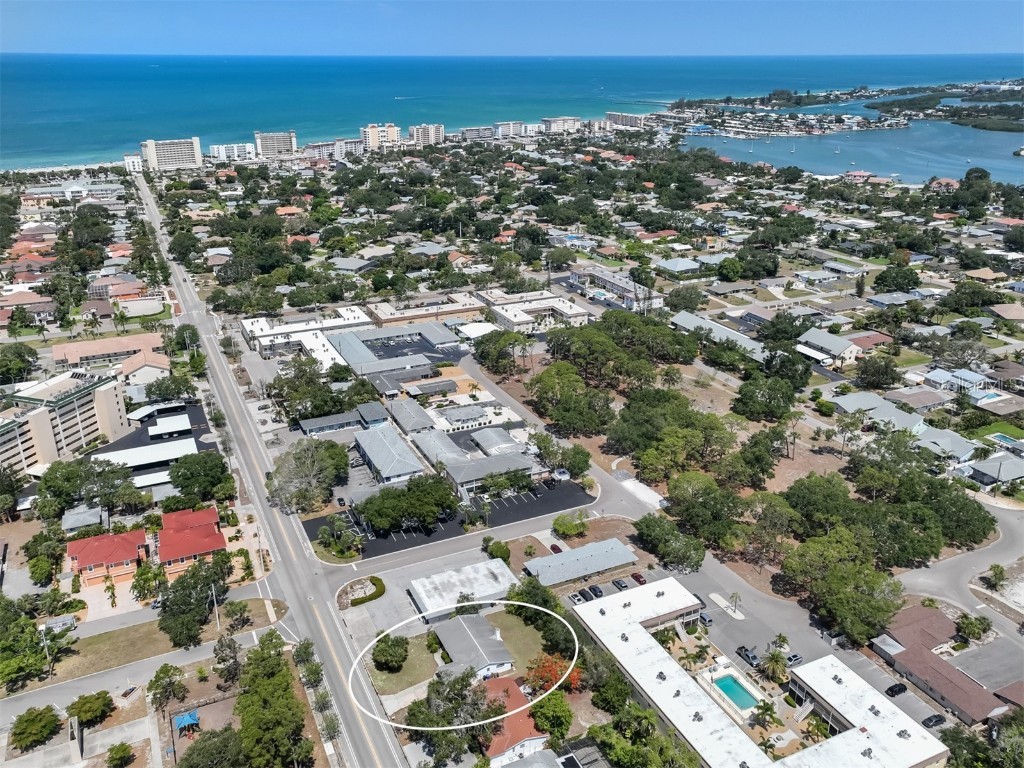 416 Barcelona Avenue, Venice, FL, 34285 MLS N6133151 Edina Realty