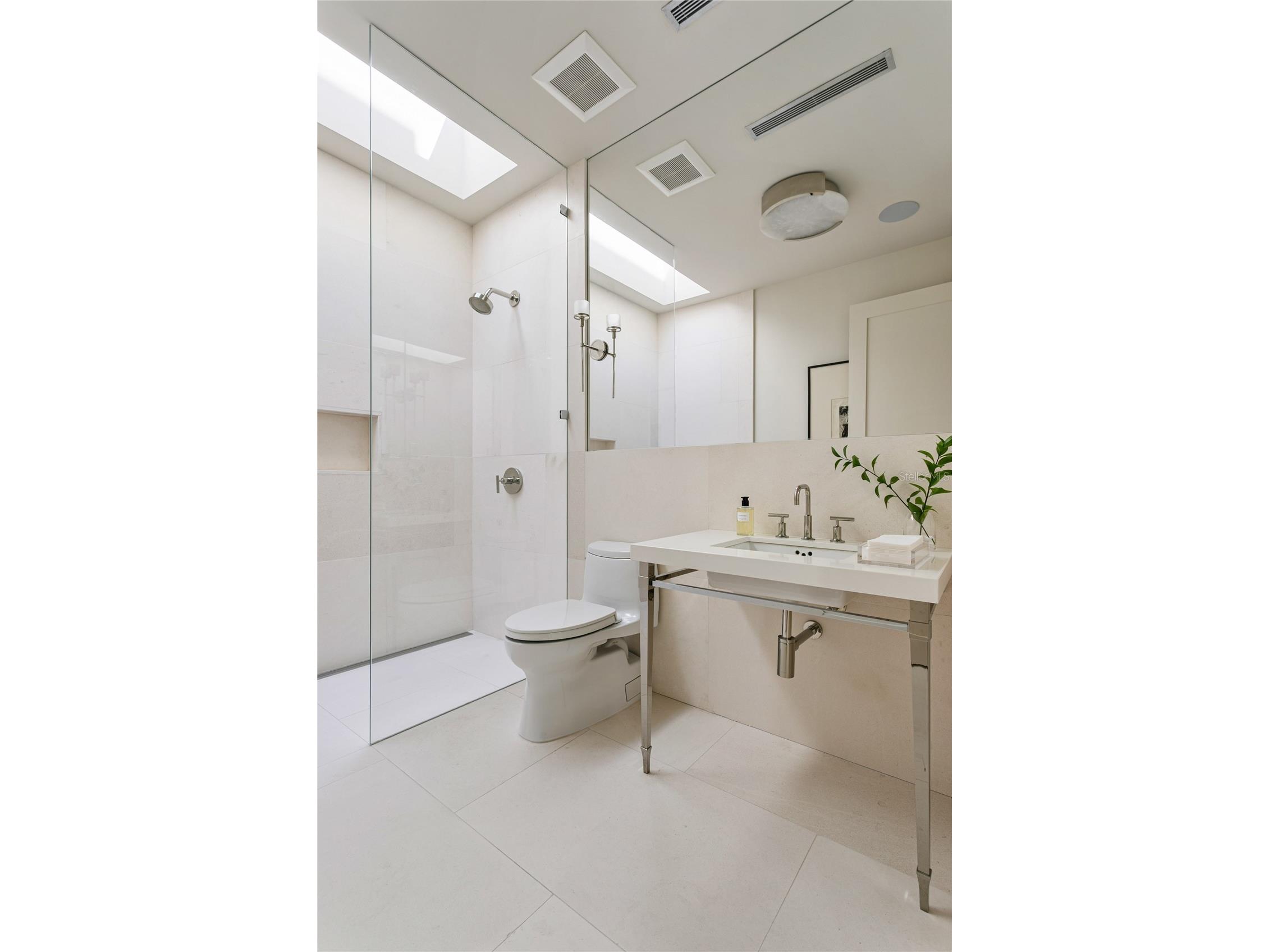 416 Brightwaters Boulevard NE Saint Petersburg FL 33704 TB8491058 image16