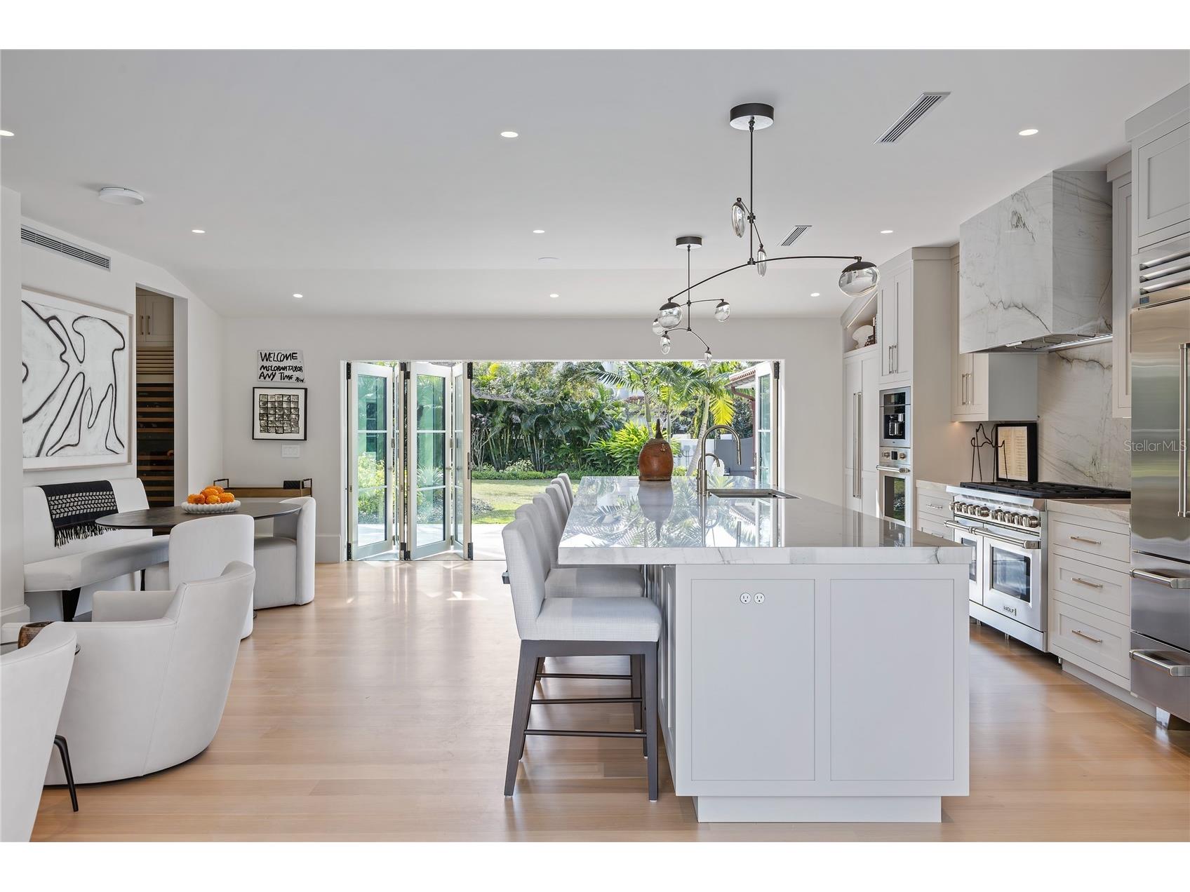416 Brightwaters Boulevard NE Saint Petersburg FL 33704 TB8491058 image21