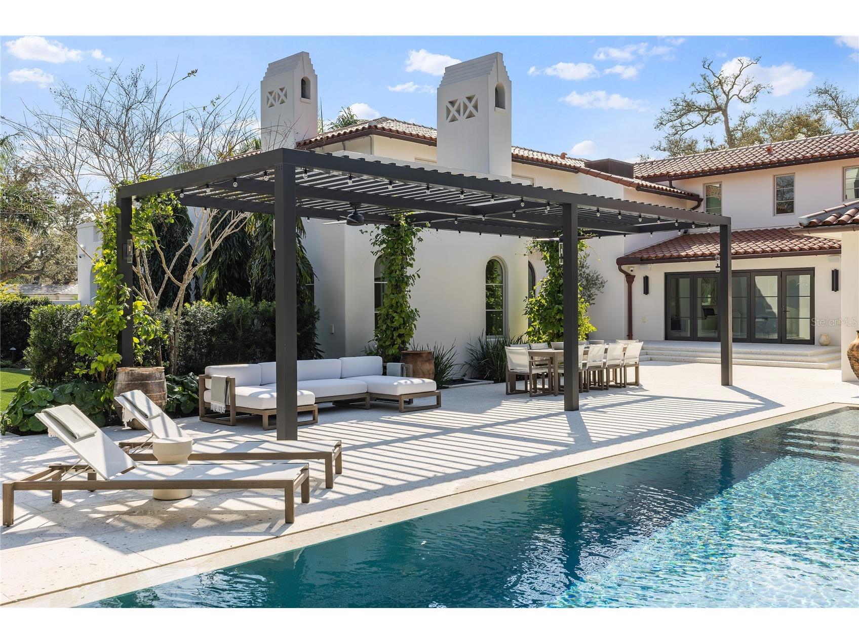 416 Brightwaters Boulevard NE Saint Petersburg FL 33704 TB8491058 image38
