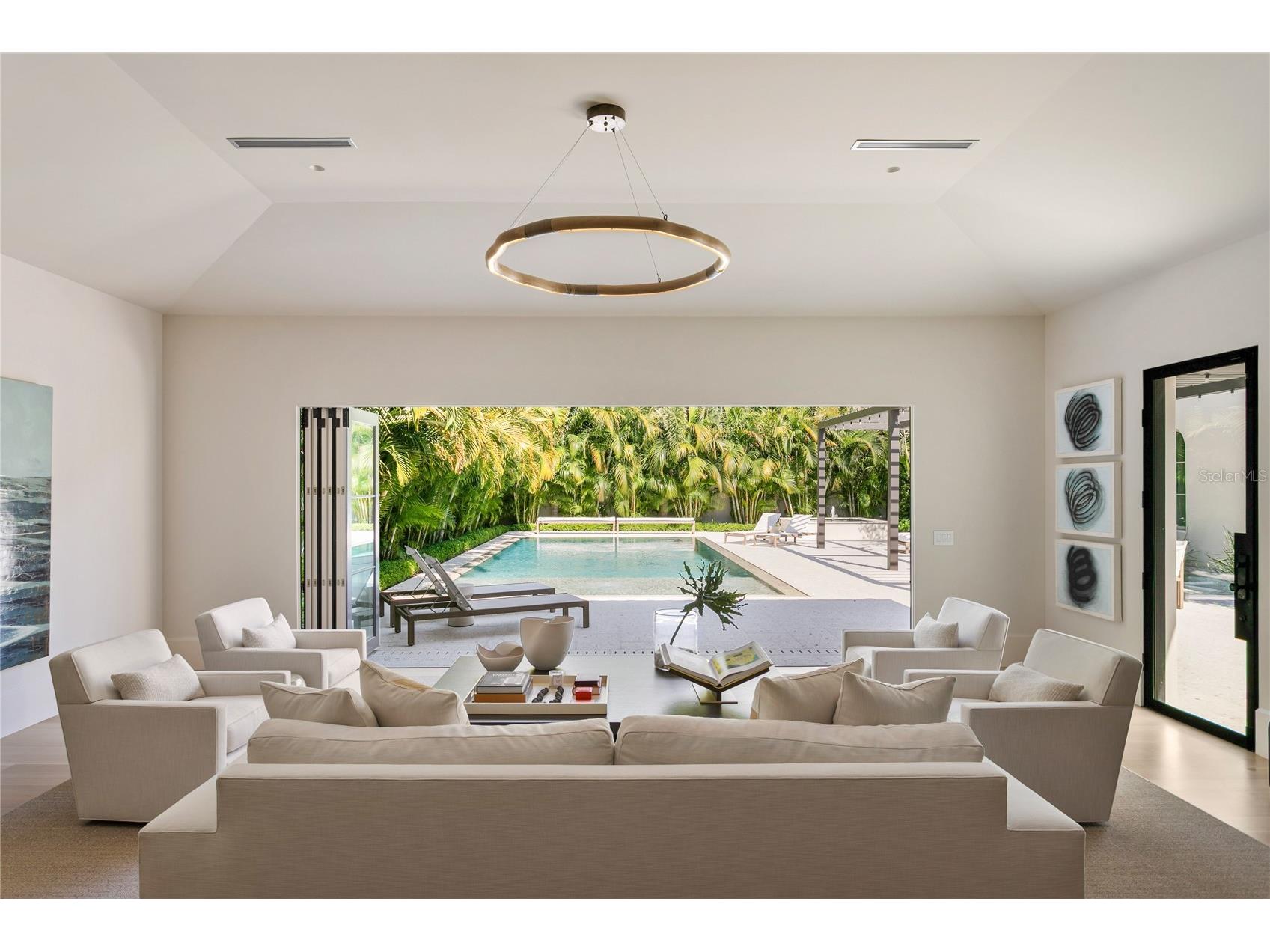 416 Brightwaters Boulevard NE Saint Petersburg FL 33704 TB8491058 image40