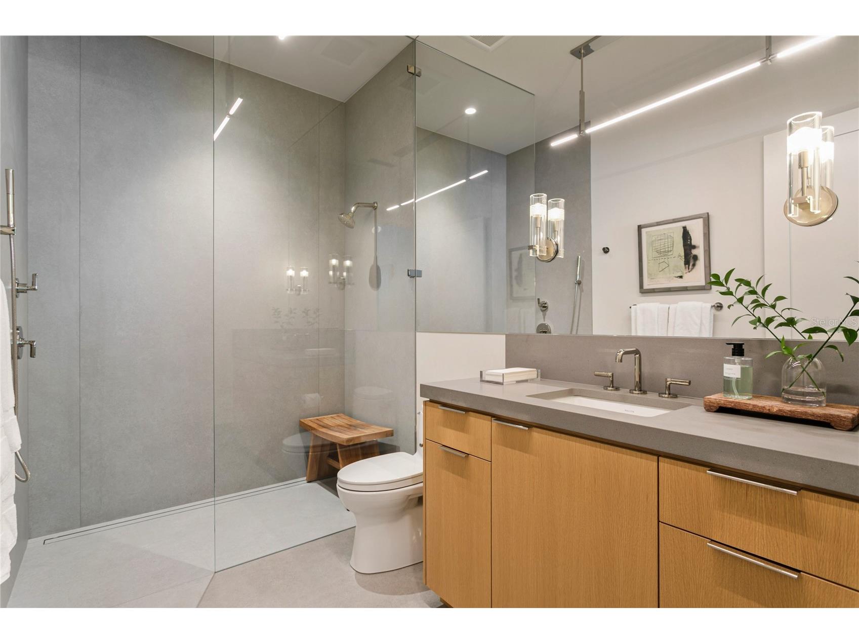 416 Brightwaters Boulevard NE Saint Petersburg FL 33704 TB8491058 image44