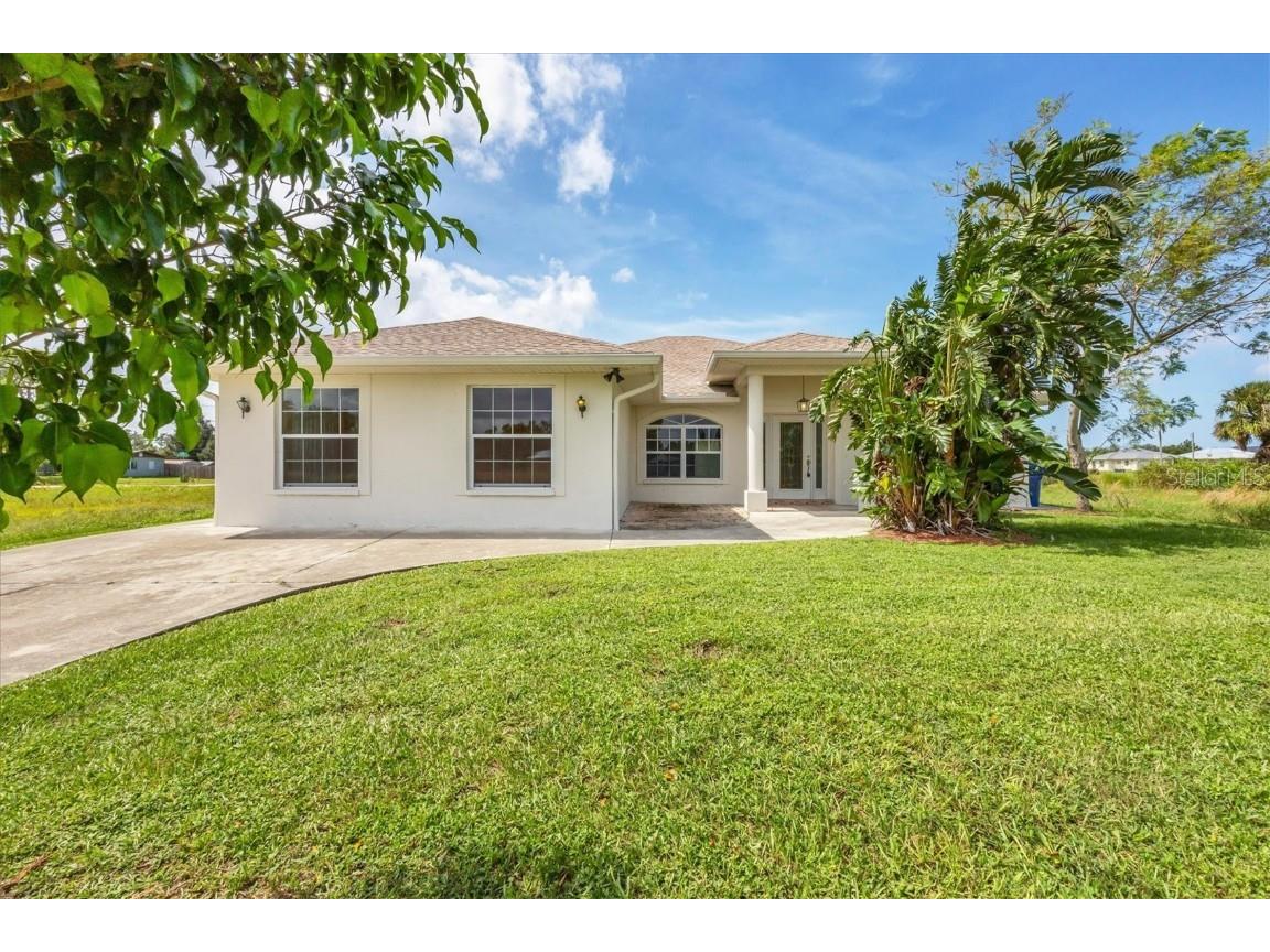 416 Hacienda Street North Port FL 34287 A4624547 image1
