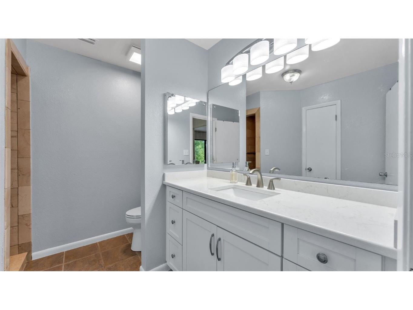 416 Howard Avenue #B Lakeland FL 33815 L4956400 image23