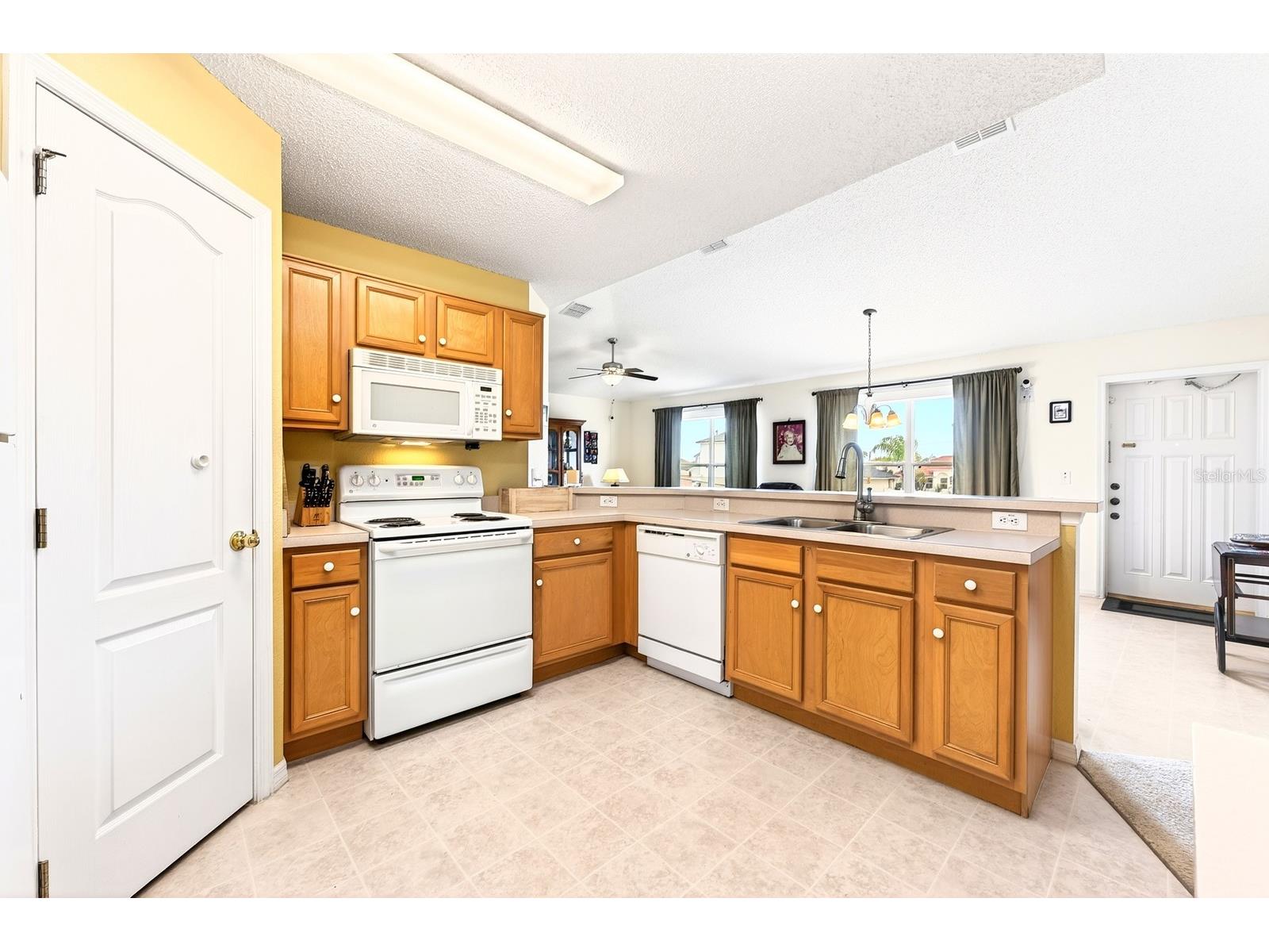 416 Lakeview Road Kissimmee FL 34759 O6399242 image14
