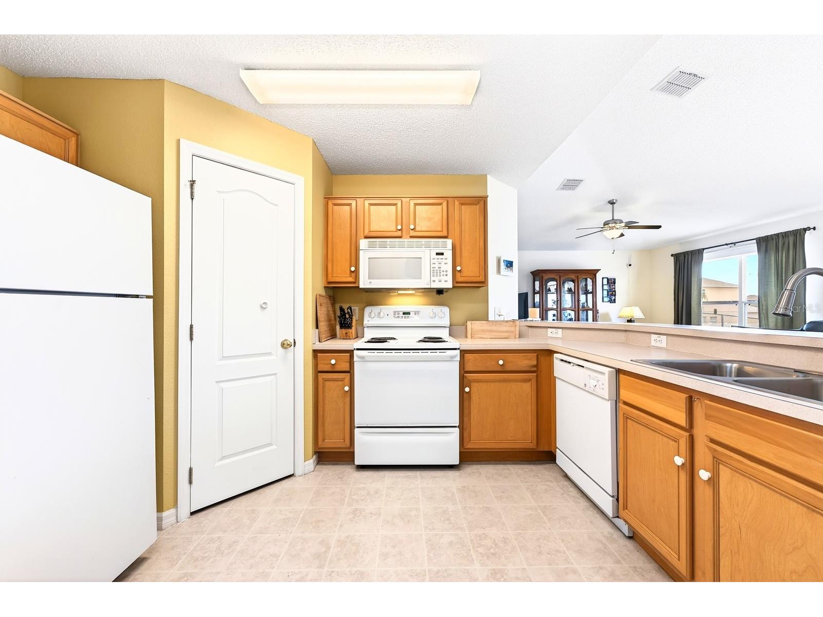 416 Lakeview Road Kissimmee FL 34759 O6399242 image16