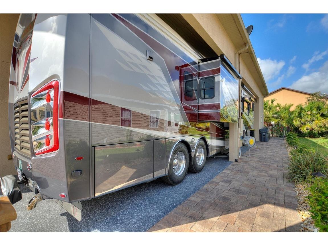 416 Motorcoach Drive S Polk City FL 33868 L4956174 image7