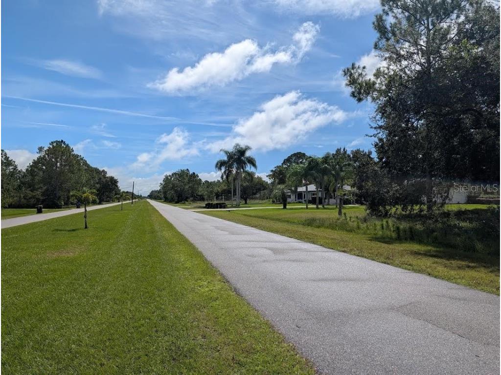 416 Park Avenue Indian Lake Estates FL 33855 - LAKE WALK-IN-WATER TB8421969 image5