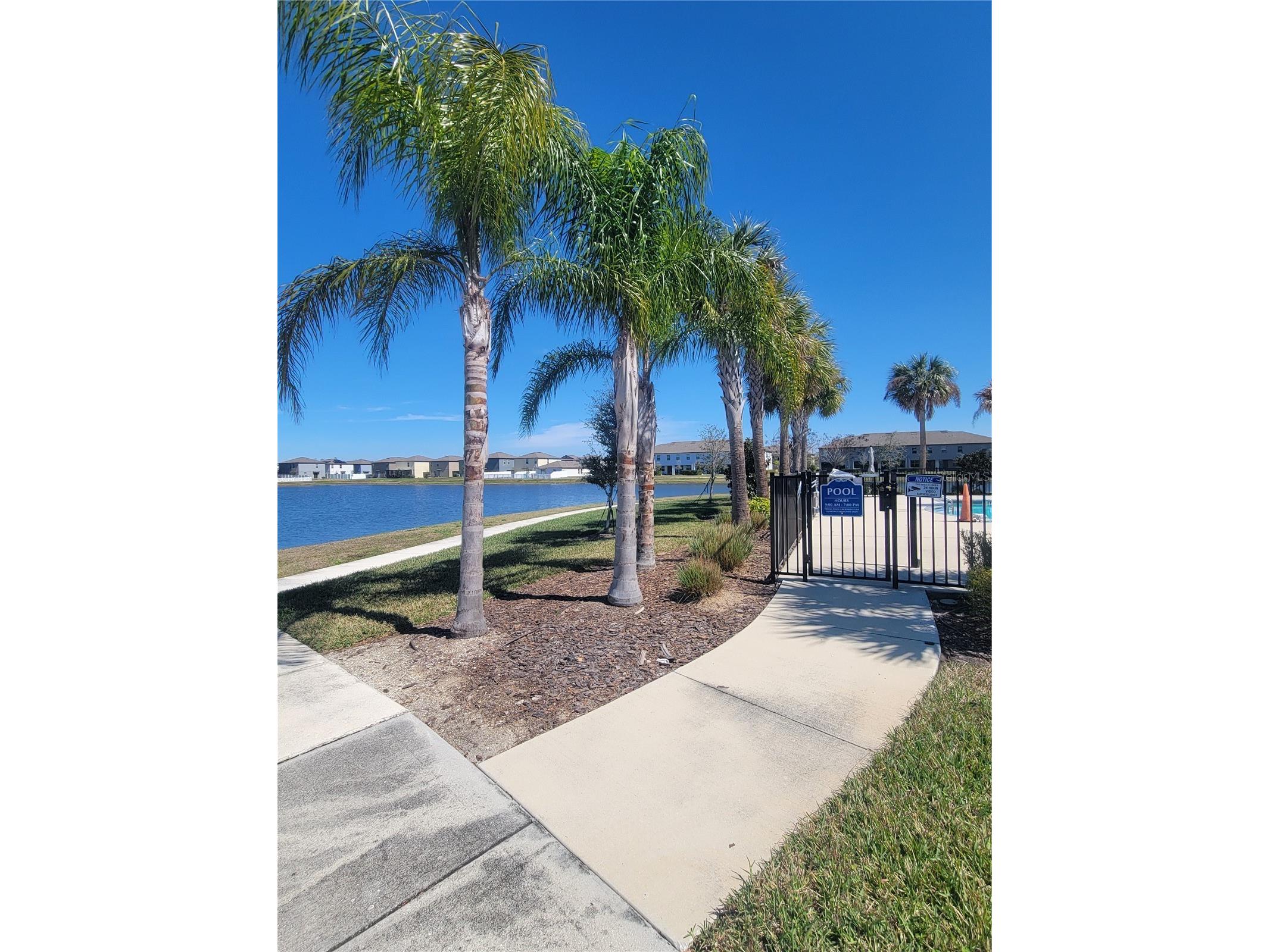 416 Royal Empress Drive Ruskin FL 33570 TB8481655 image56