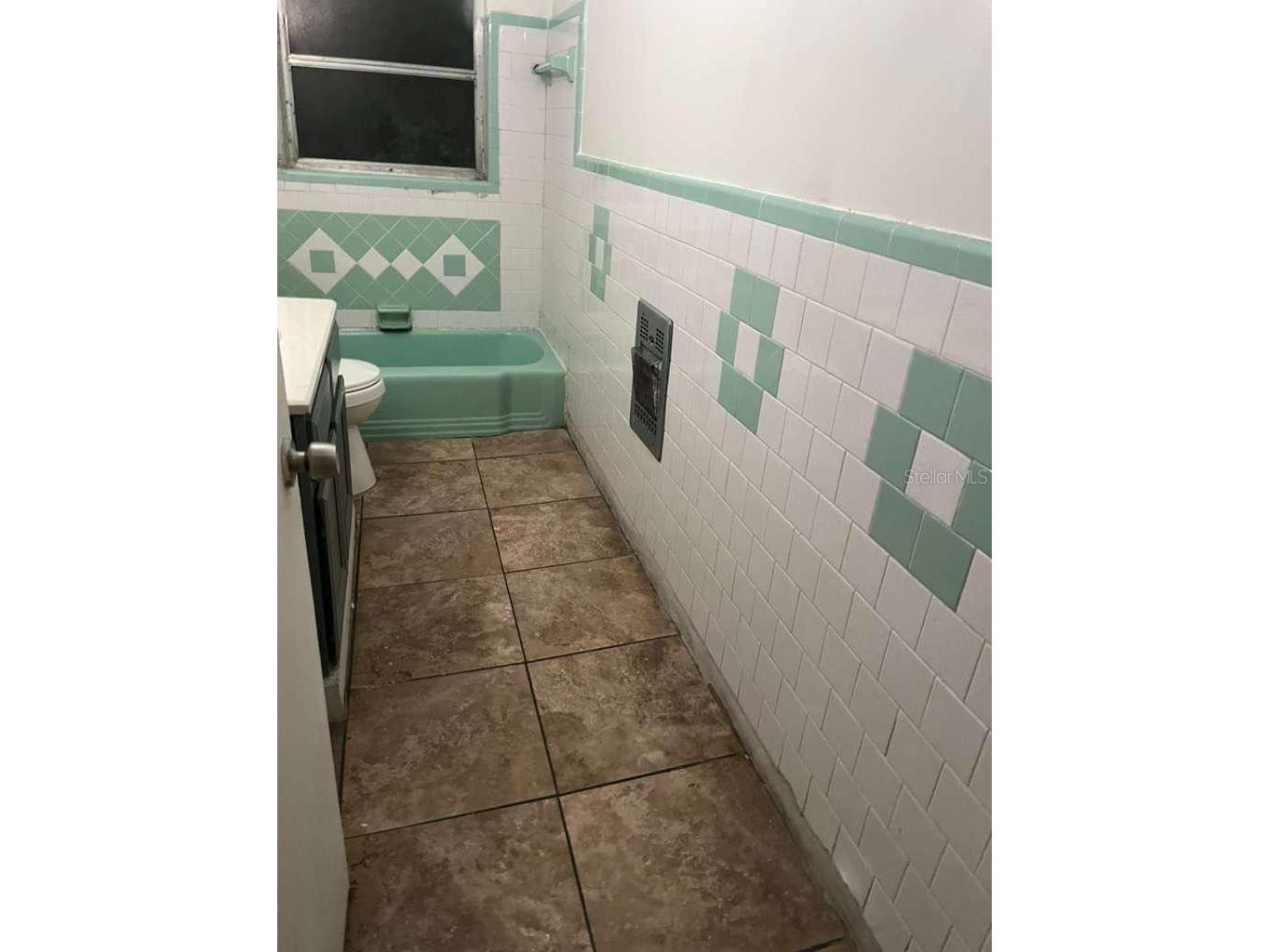416 Sun Court Orlando FL 32805 O6370164 image19