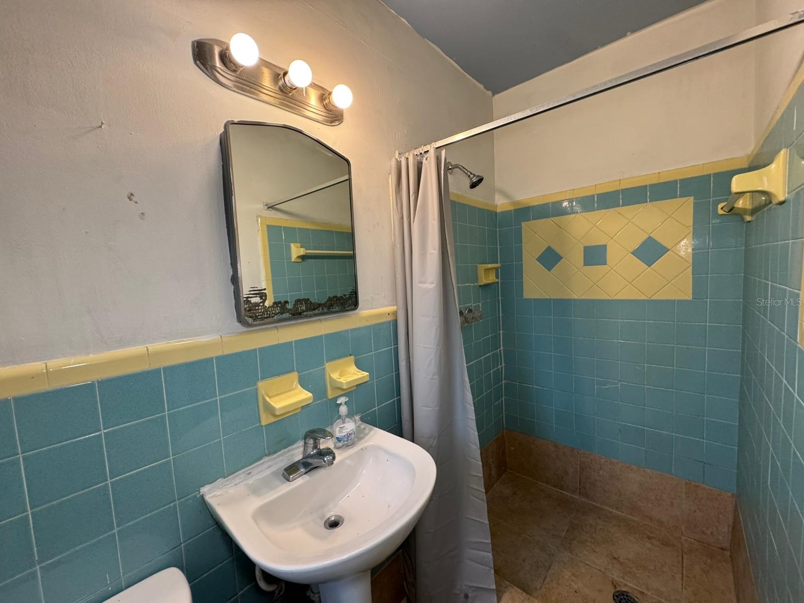 416 Sun Court Orlando FL 32805 O6370164 image25
