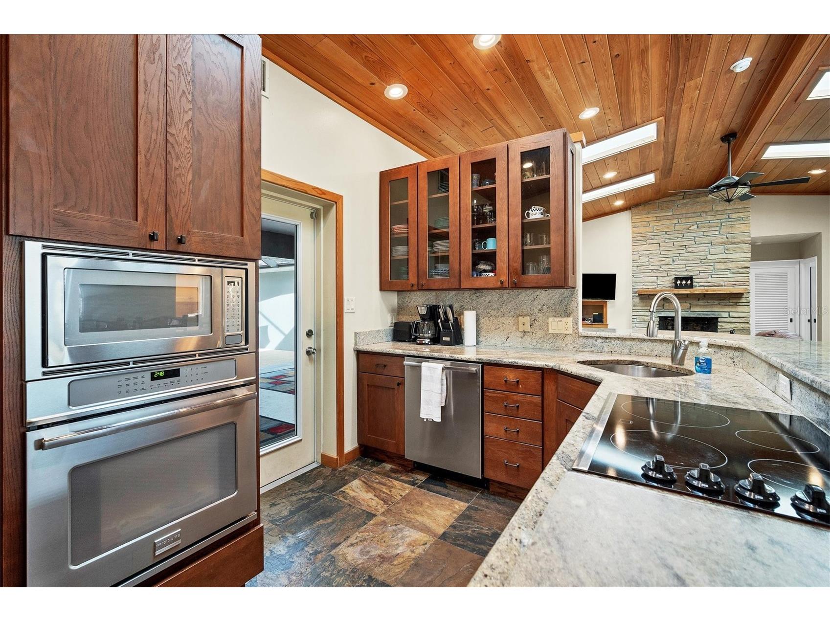 416 Sunset Drive Venice FL 34285 - VENICE BEACH A4684464 image10