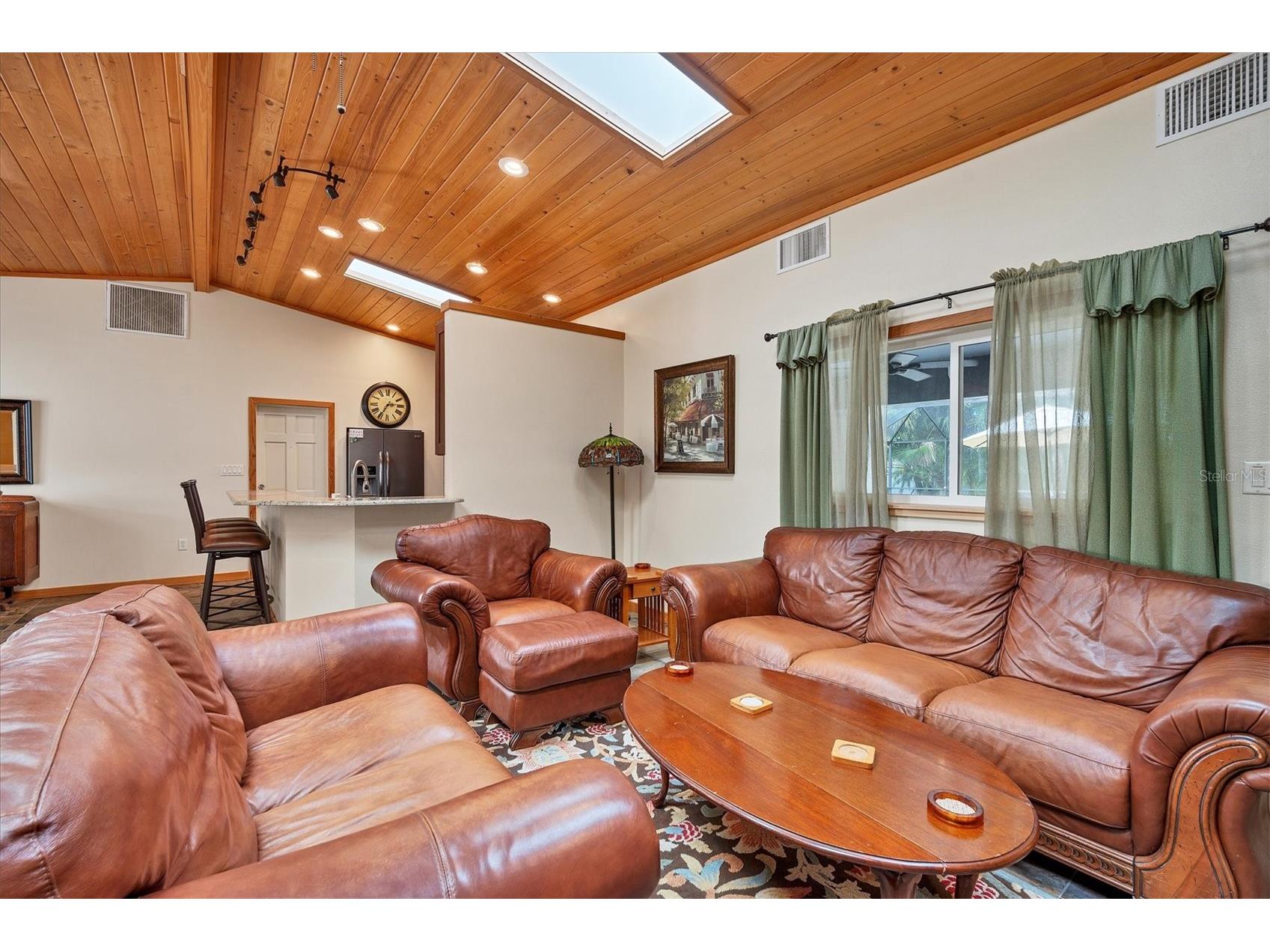 416 Sunset Drive Venice FL 34285 - VENICE BEACH A4684464 image8