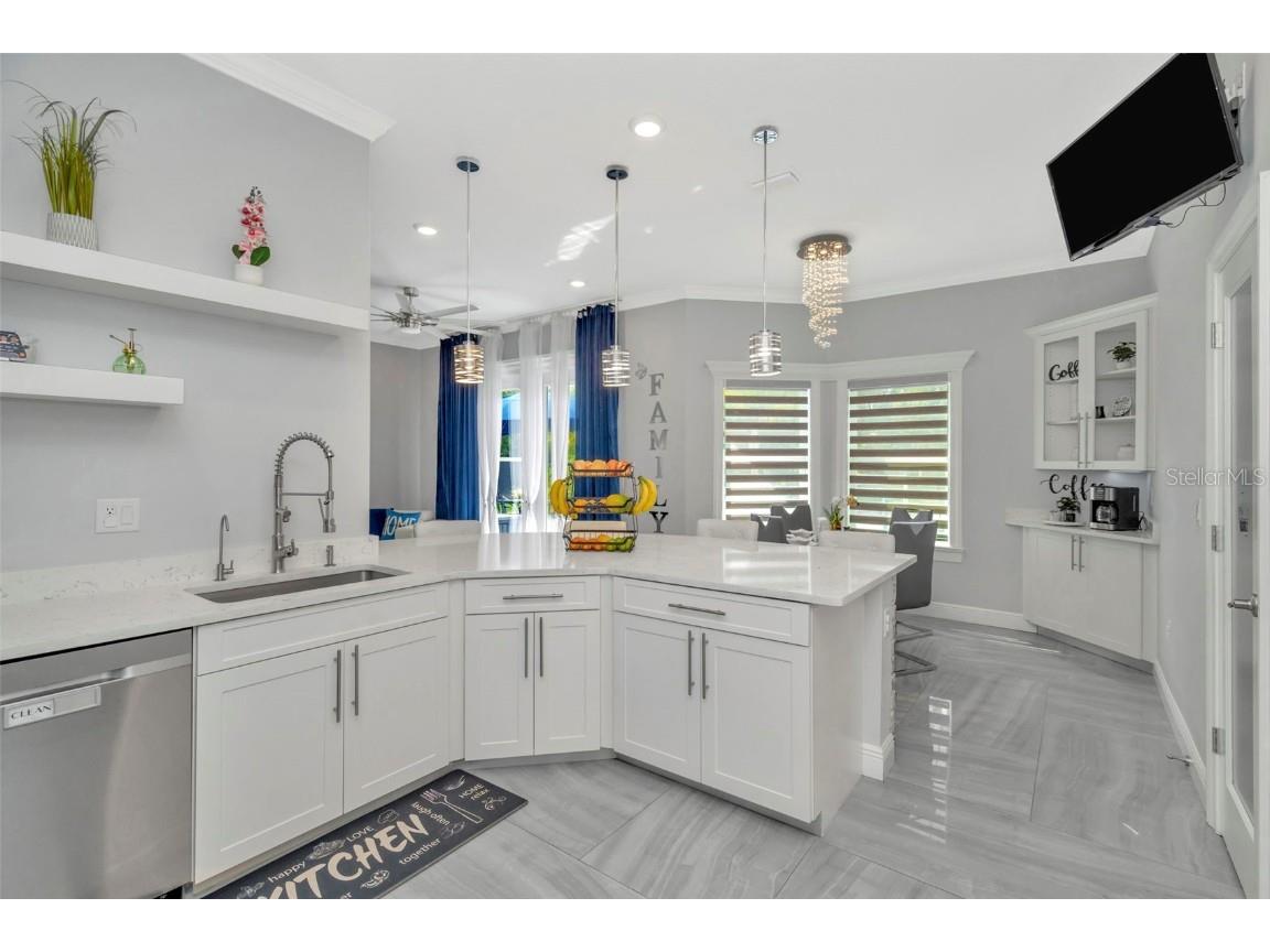 416 W Socrum Loop Road Lakeland FL 33809 TB8424357 image31