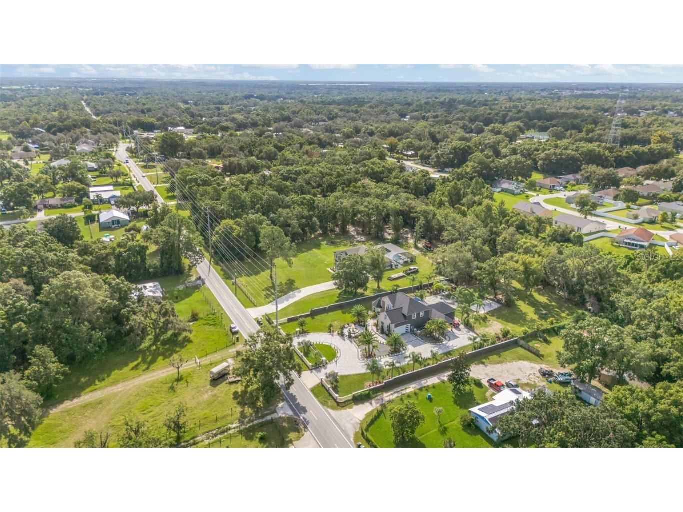 416 W Socrum Loop Road Lakeland FL 33809 TB8424357 image7