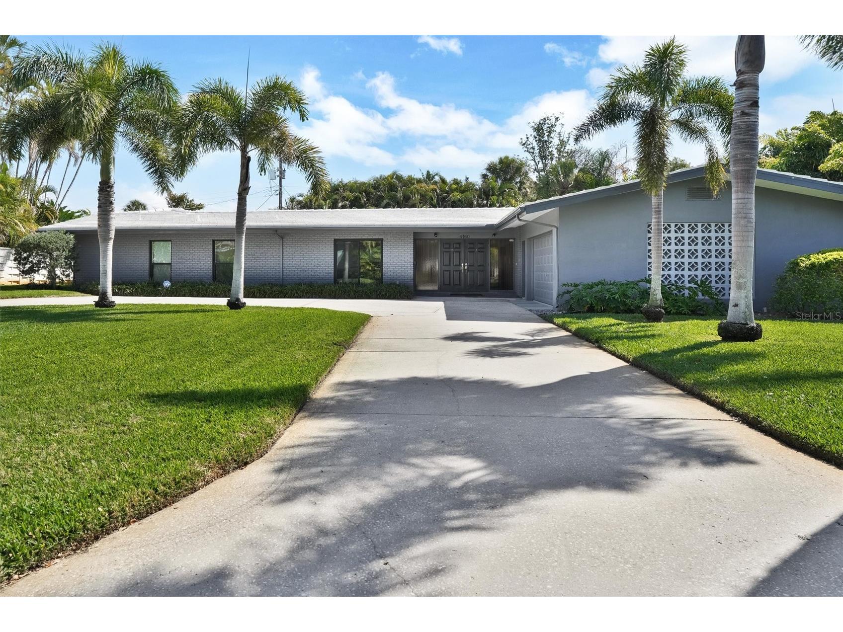 4160 39th Street S Saint Petersburg FL 33711 TB8488322 image1