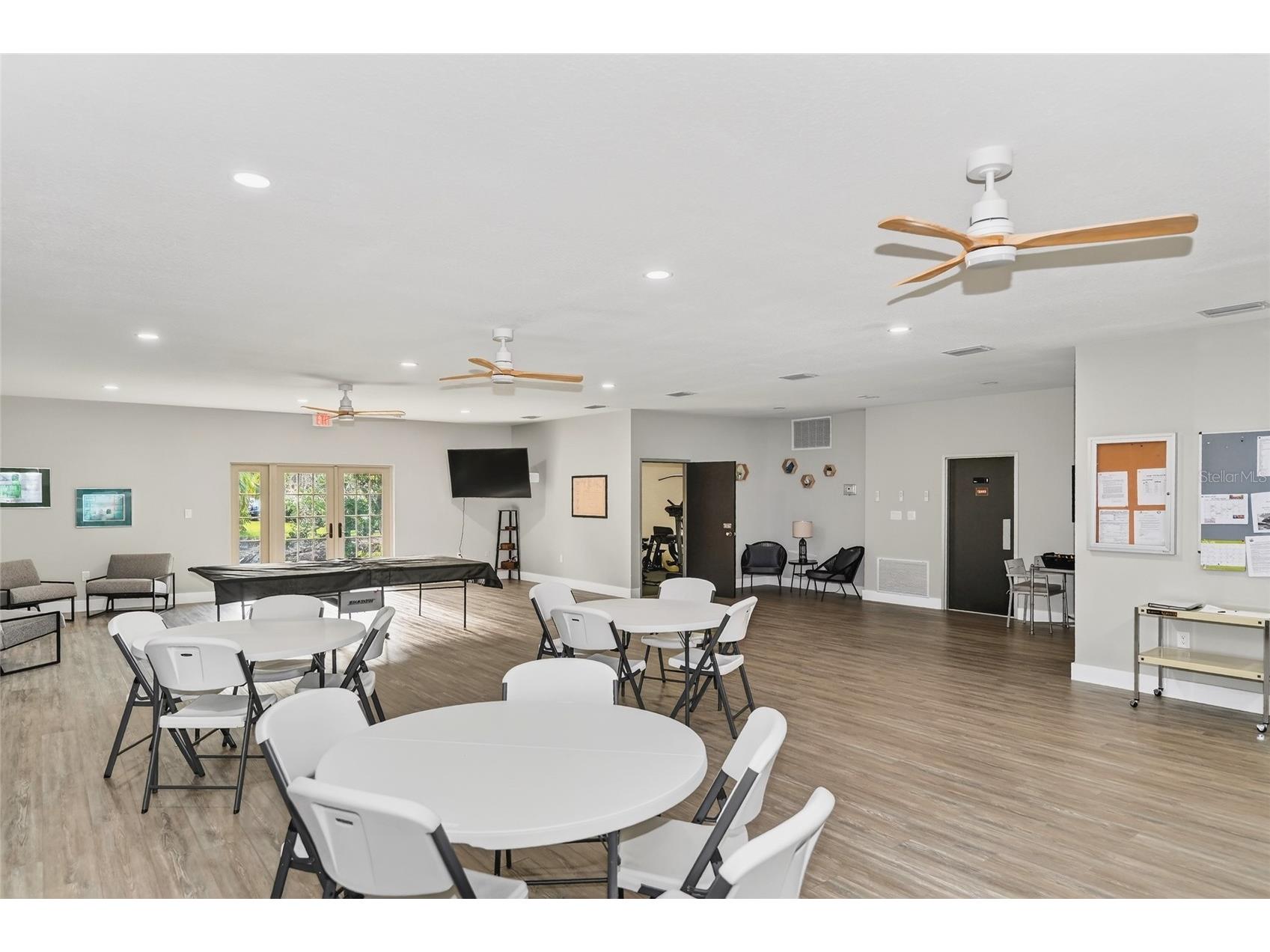 4160 Fruitville Road #11 Sarasota FL 34232 A4689204 image50