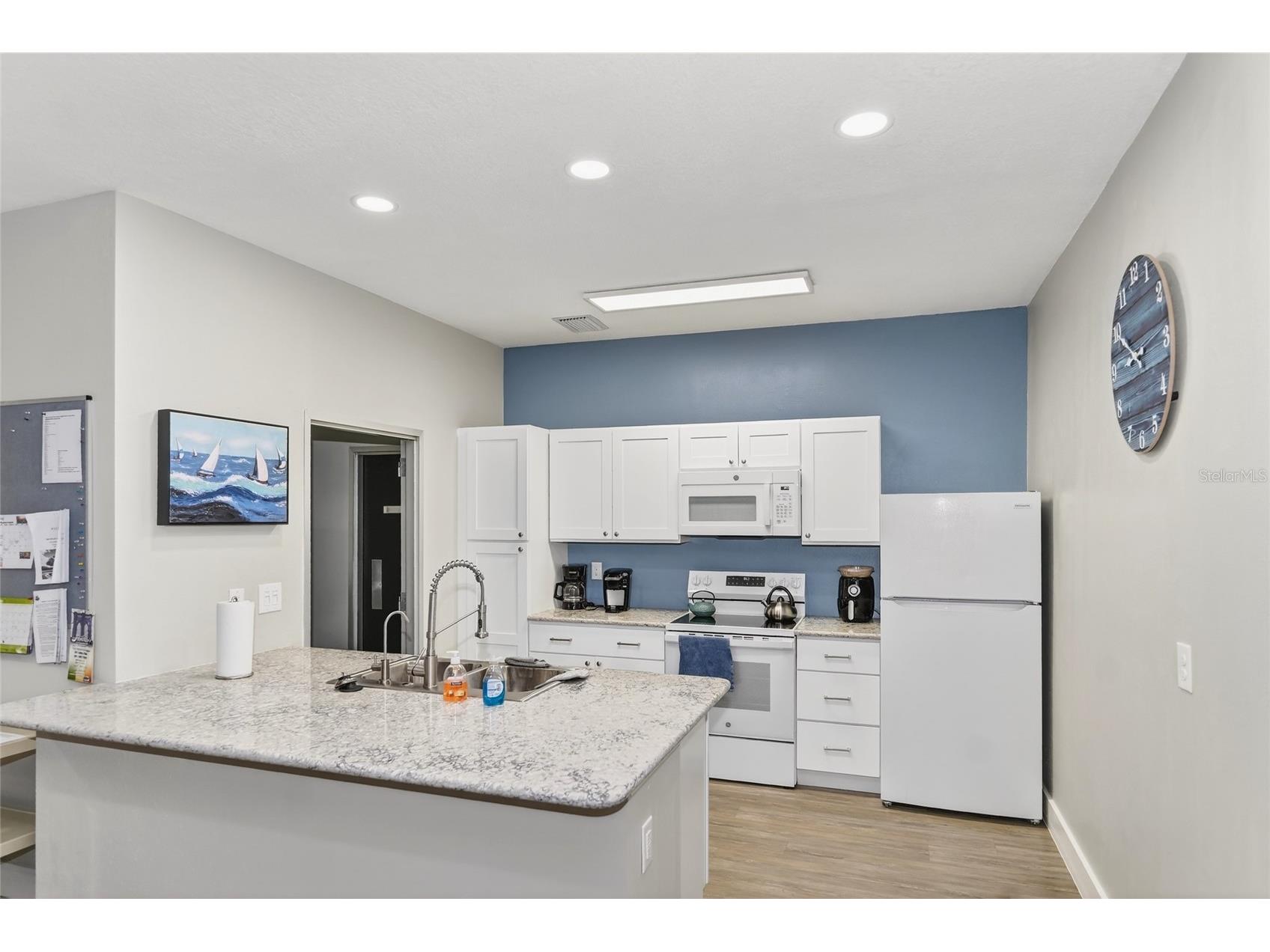 4160 Fruitville Road #11 Sarasota FL 34232 A4689204 image52