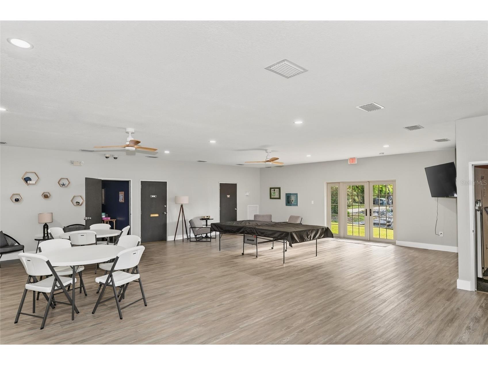 4160 Fruitville Road #11 Sarasota FL 34232 A4689204 image53