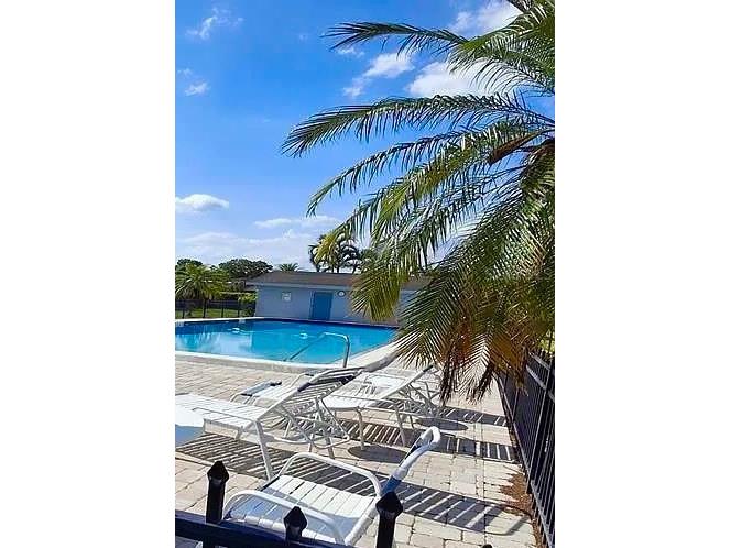 4160 Fruitville Road #65 Sarasota FL 34232 A4667447 image17