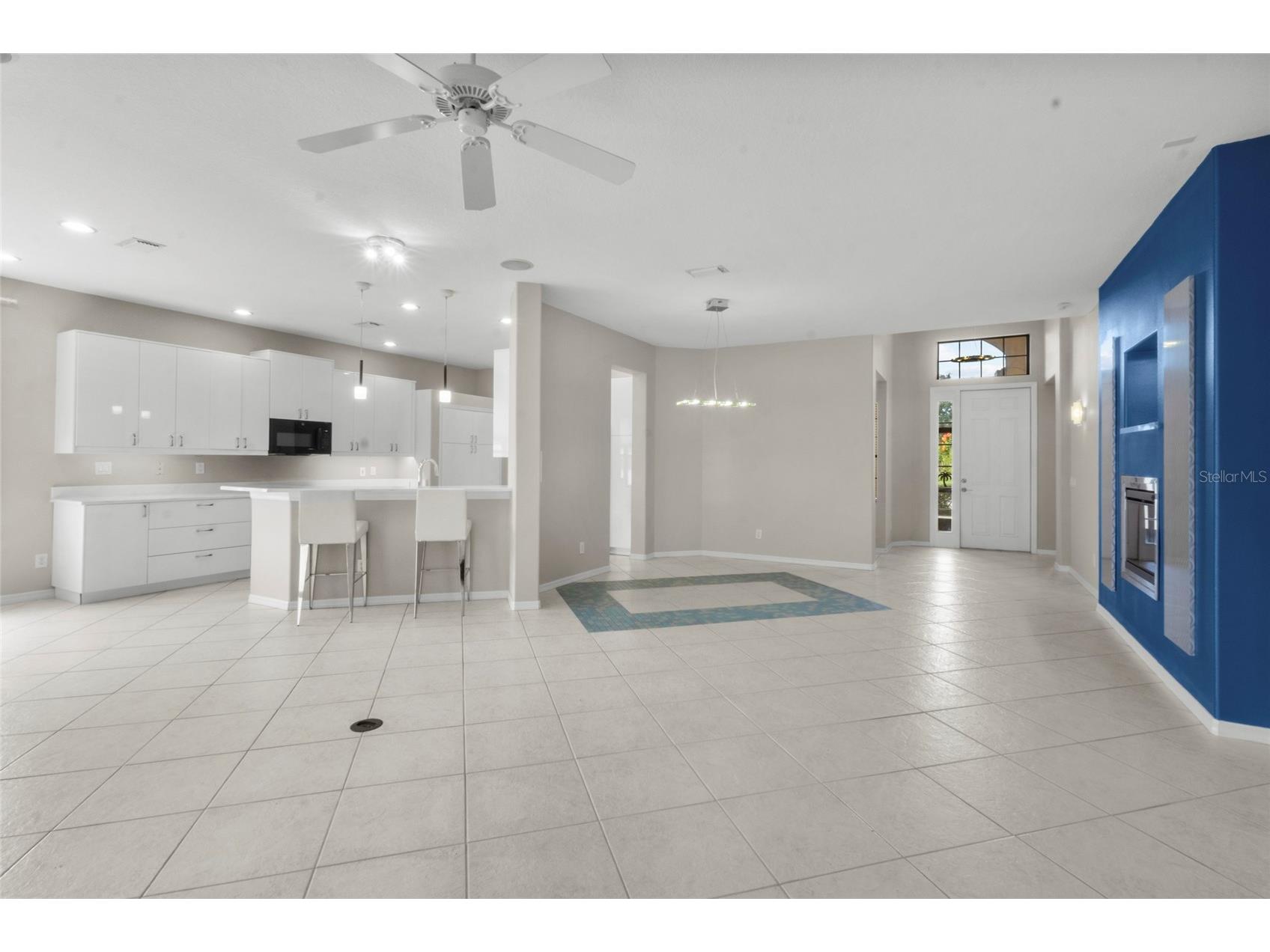 4160 Mackay Falls Terrace Sarasota FL 34243 A4672916 image12