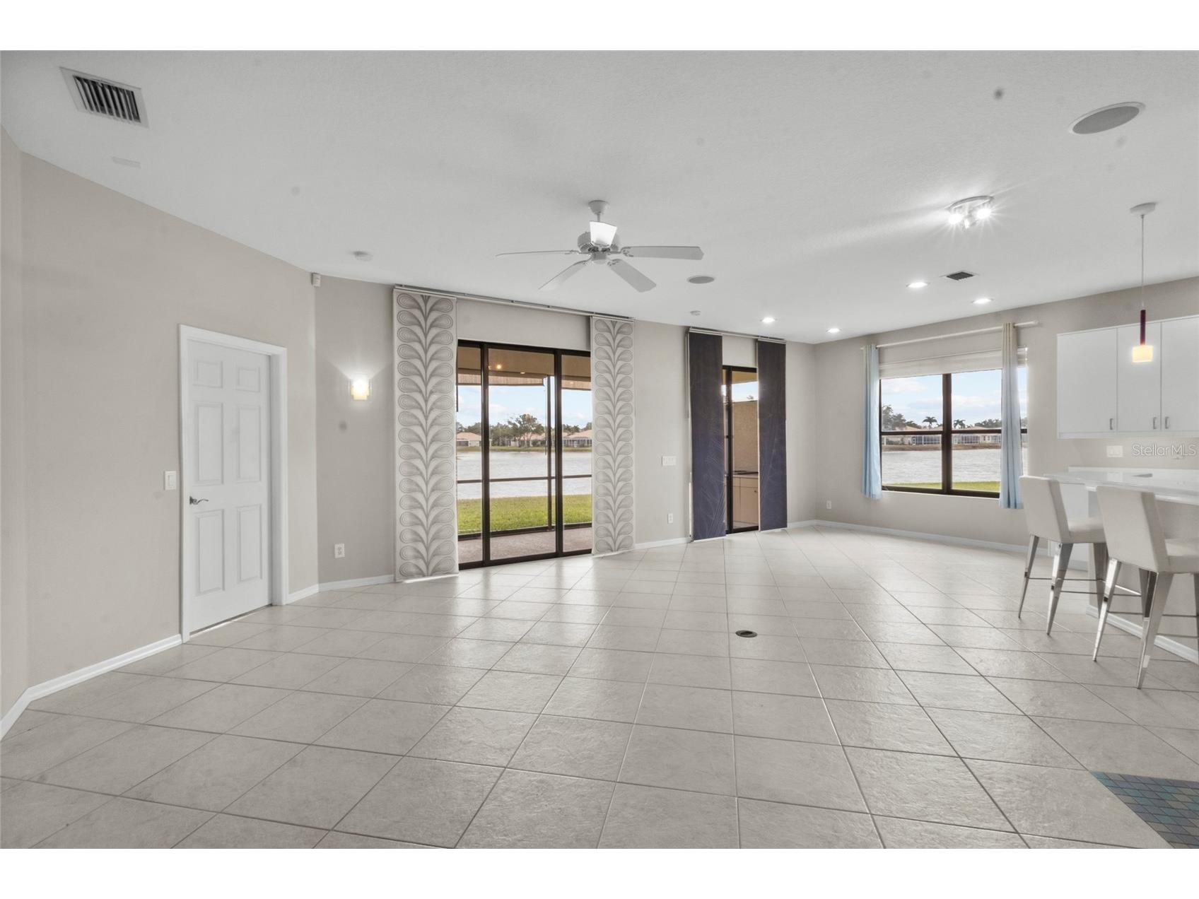 4160 Mackay Falls Terrace Sarasota FL 34243 A4672916 image15