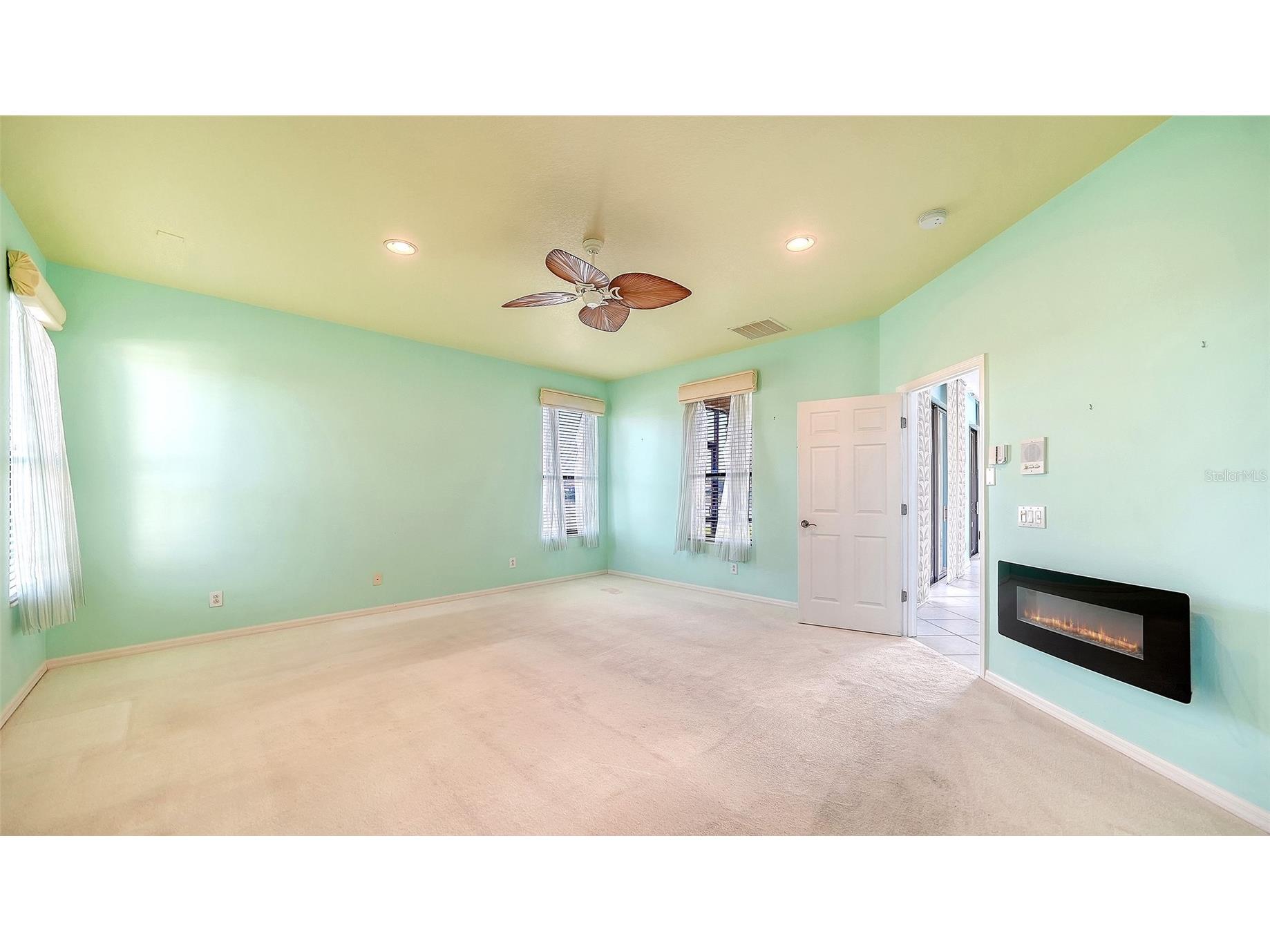 4160 Mackay Falls Terrace Sarasota FL 34243 A4672916 image25