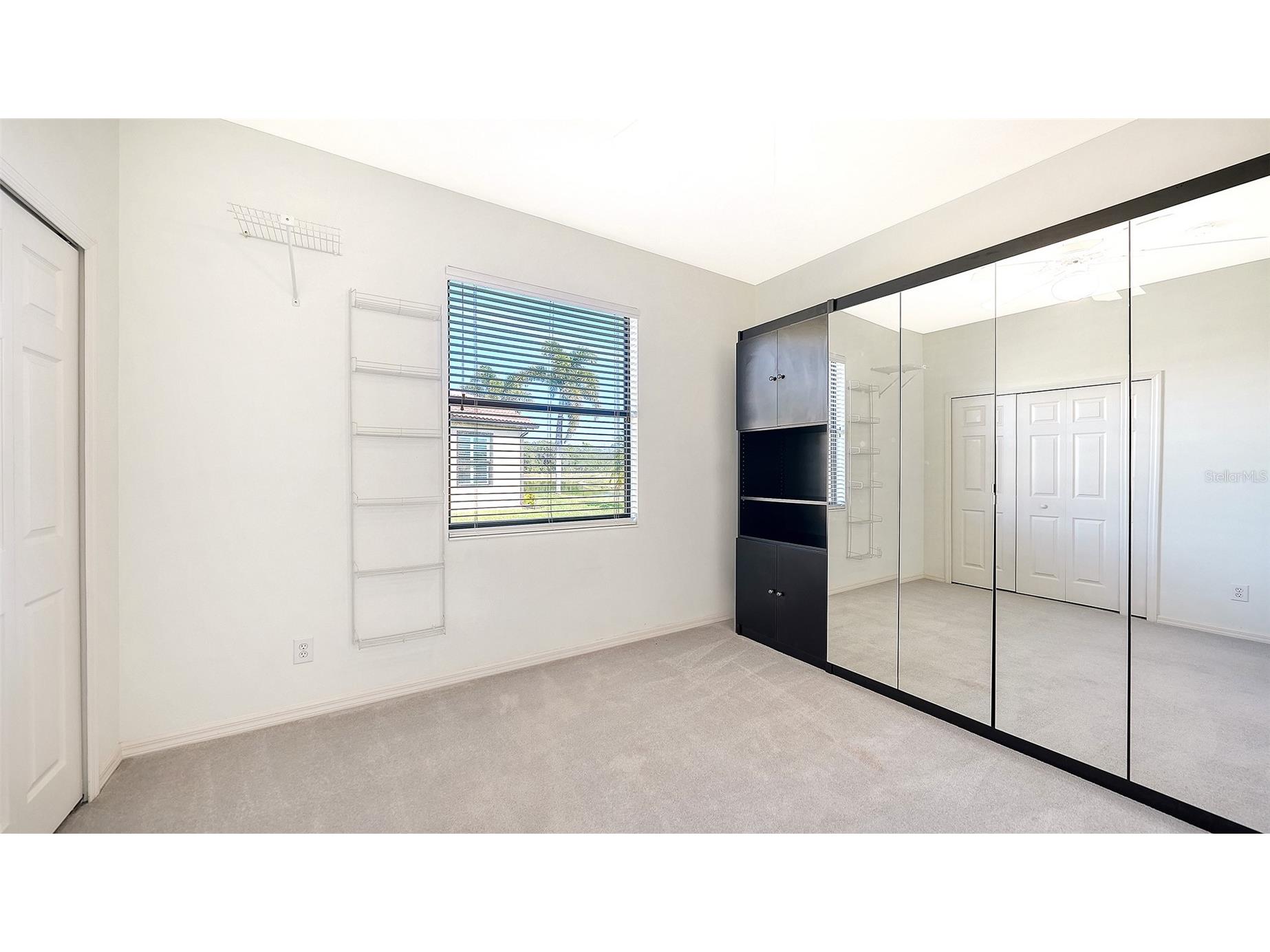 4160 Mackay Falls Terrace Sarasota FL 34243 A4672916 image32