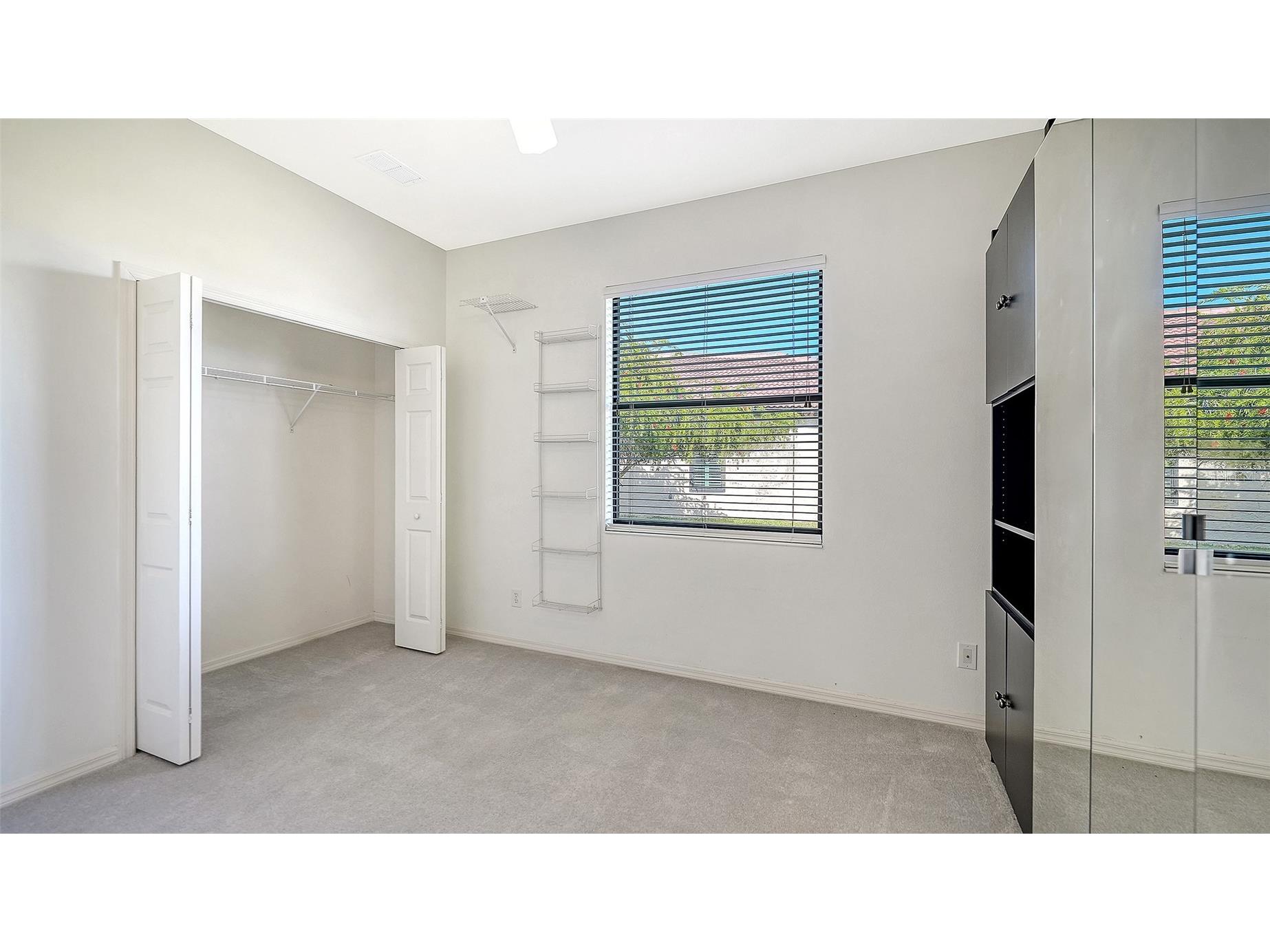 4160 Mackay Falls Terrace Sarasota FL 34243 A4672916 image34