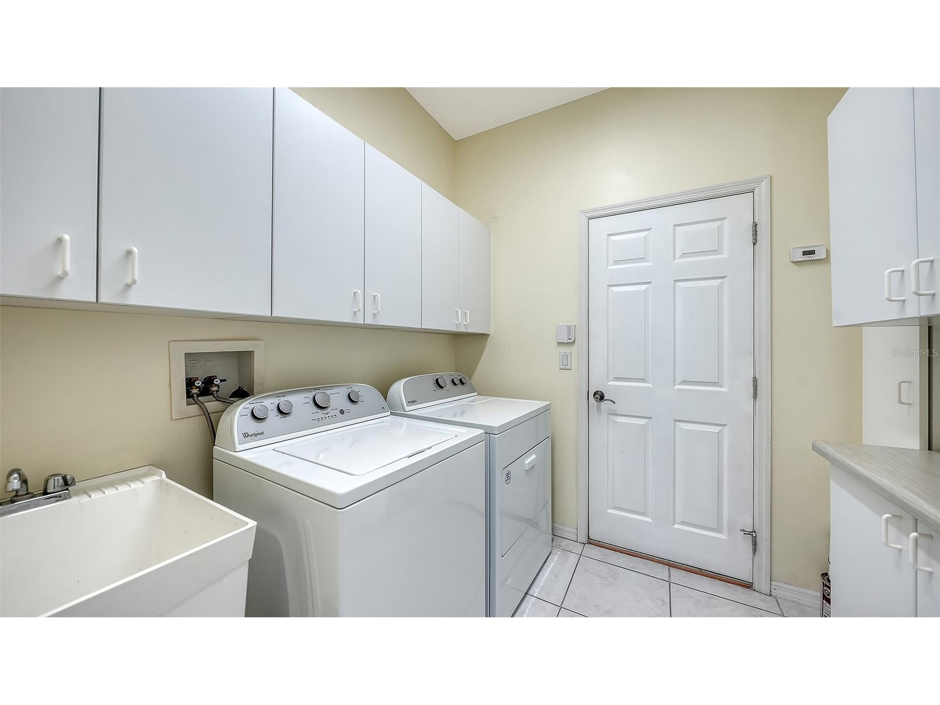 4160 Mackay Falls Terrace Sarasota FL 34243 A4672916 image39