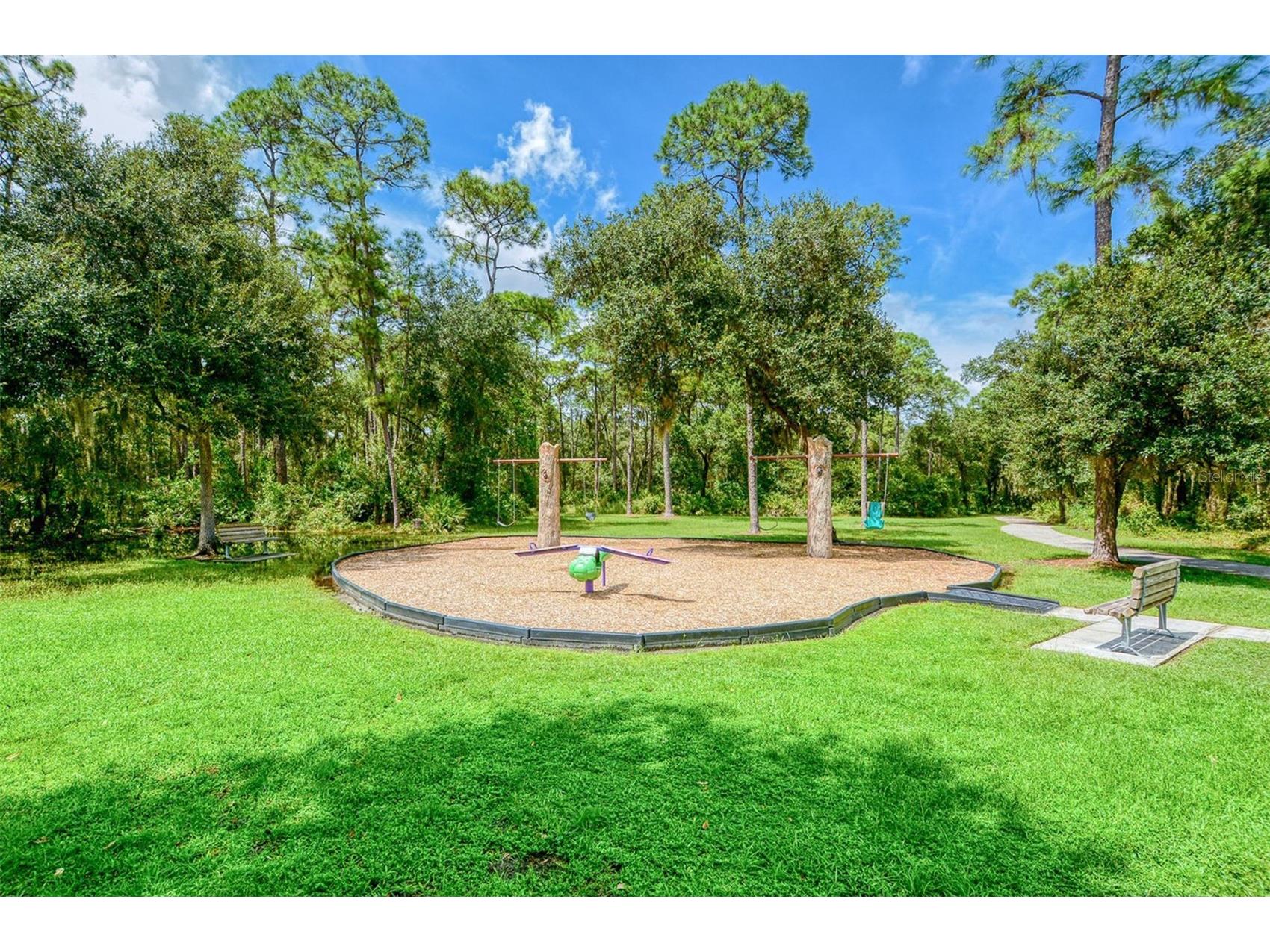 4160 Mackay Falls Terrace Sarasota FL 34243 A4672916 image59