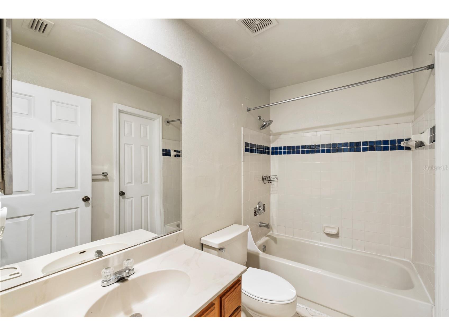 4160 Versailles Drive #4160D Orlando FL 32808 O6401156 image10