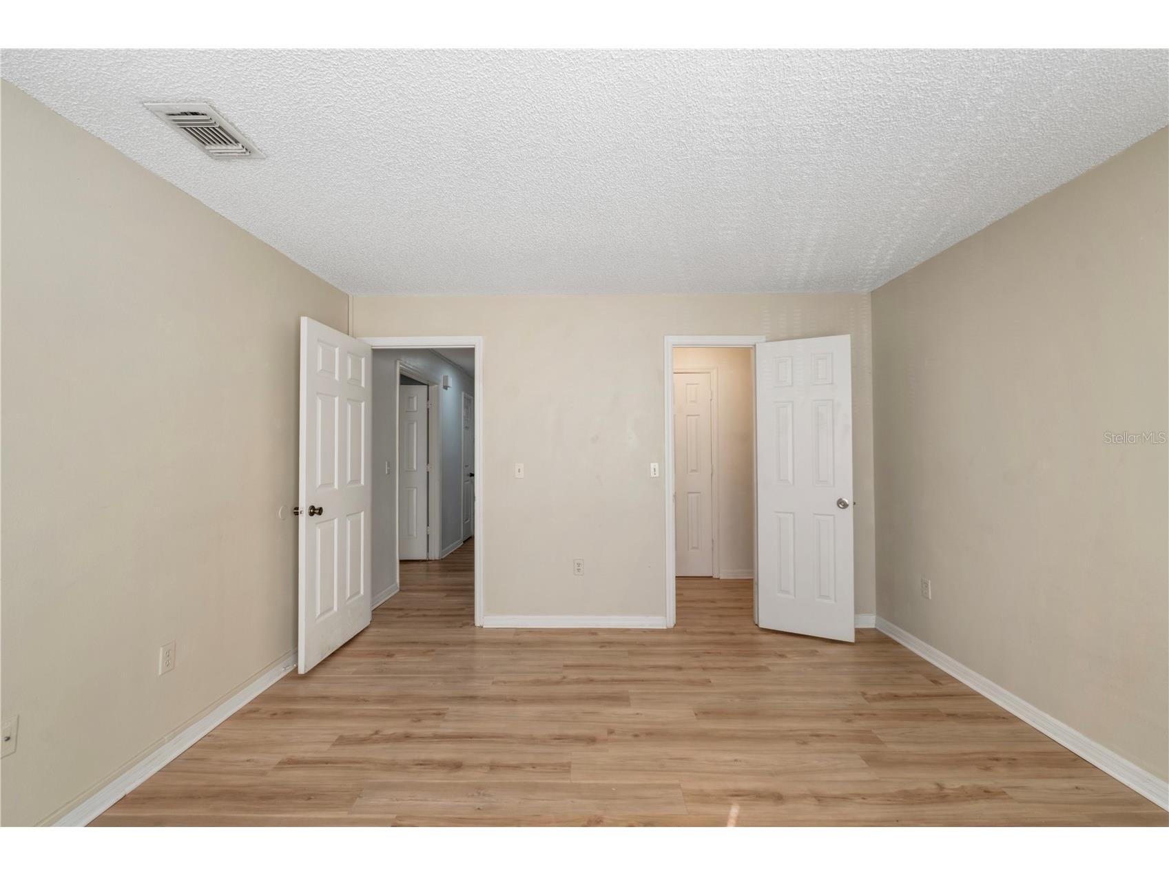 4160 Versailles Drive #4160D Orlando FL 32808 O6401156 image9