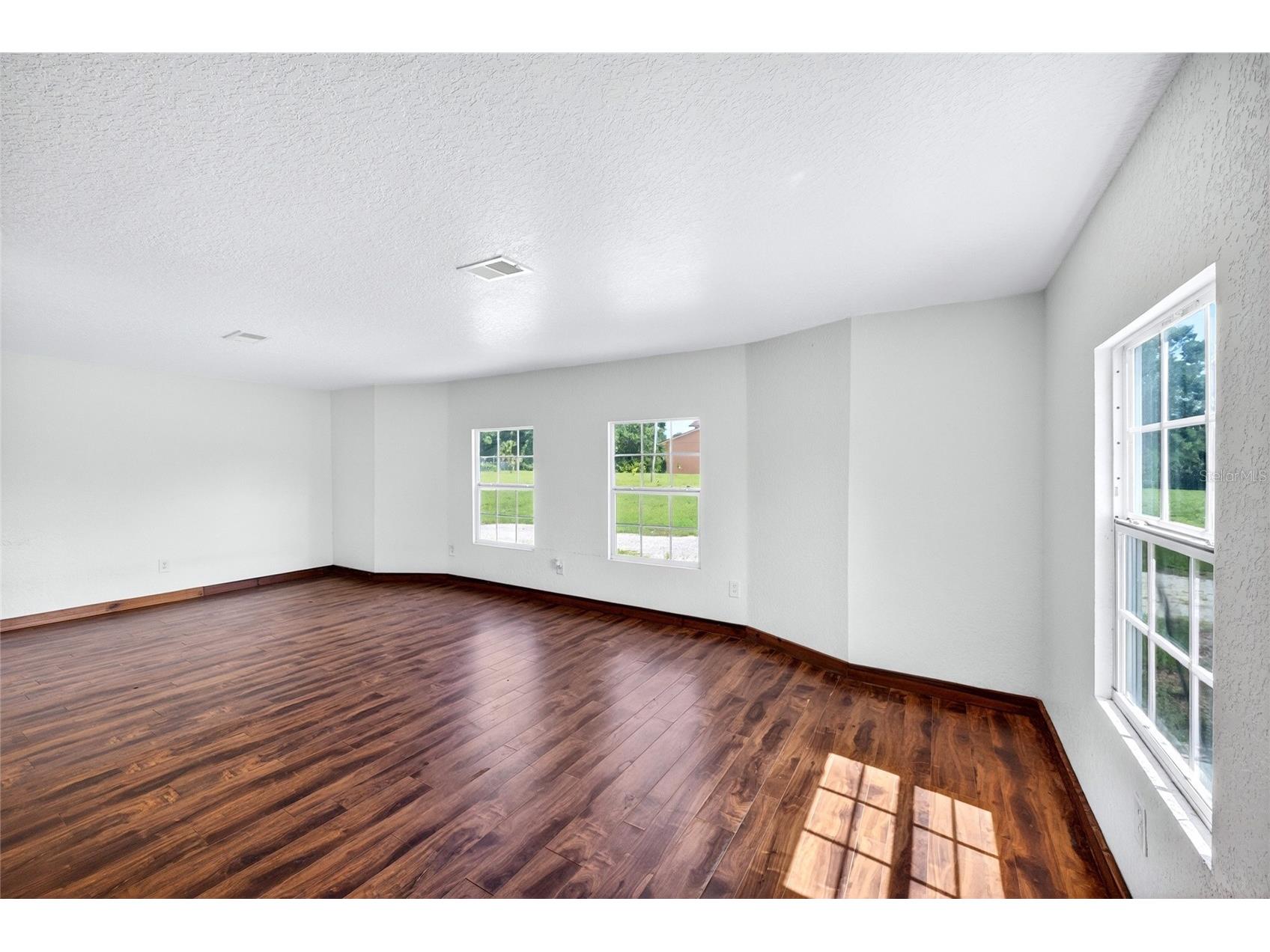 4162 Laughlin Road Mount Dora FL 32757 TB8513353 image23
