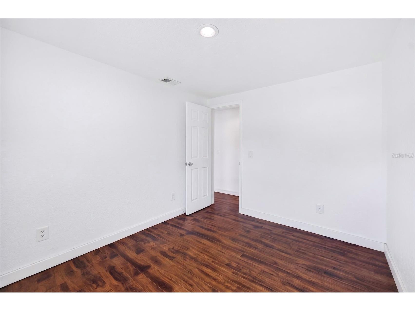 4162 Laughlin Road Mount Dora FL 32757 TB8513353 image30