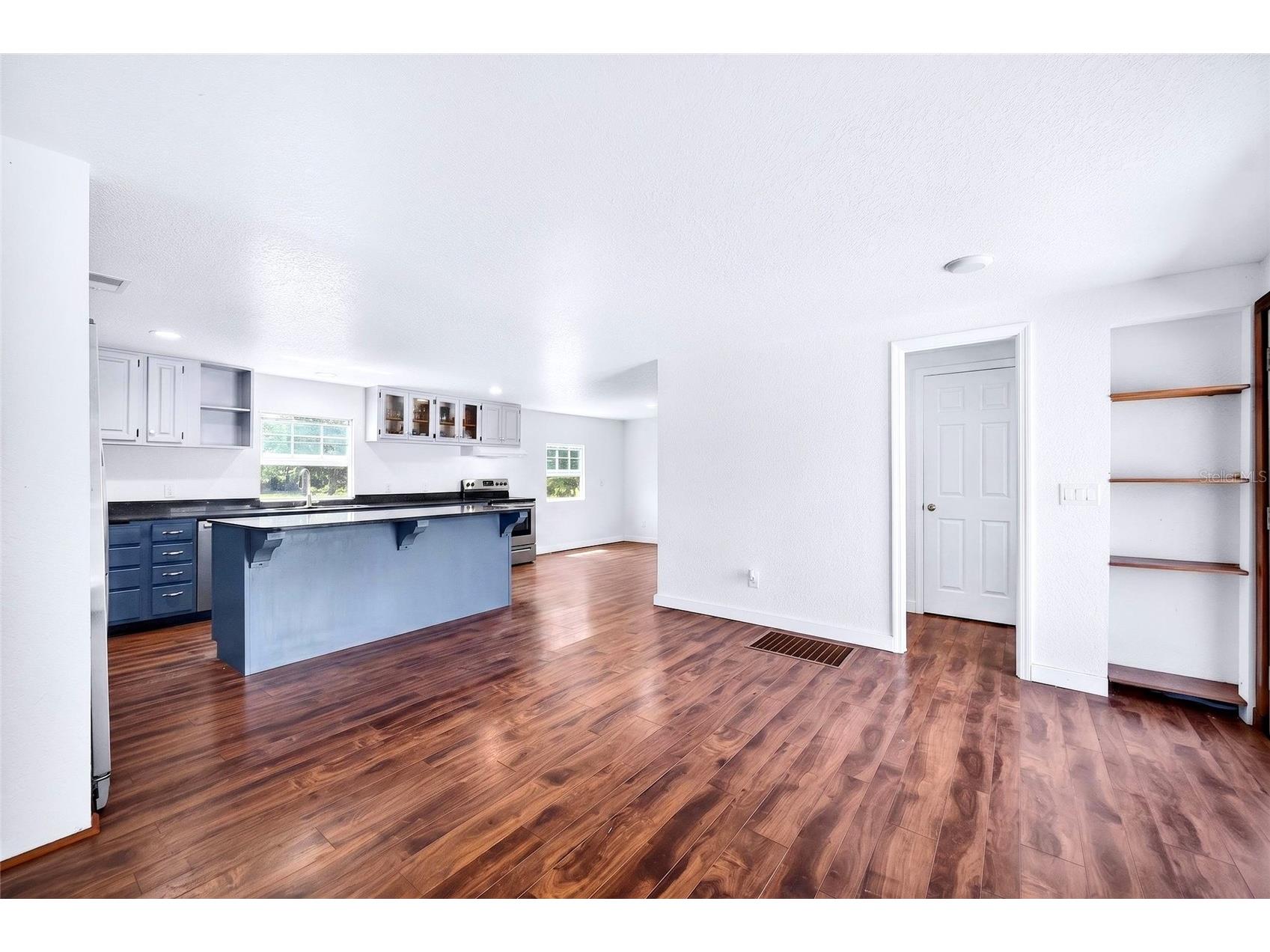 4162 Laughlin Road Mount Dora FL 32757 TB8513353 image6