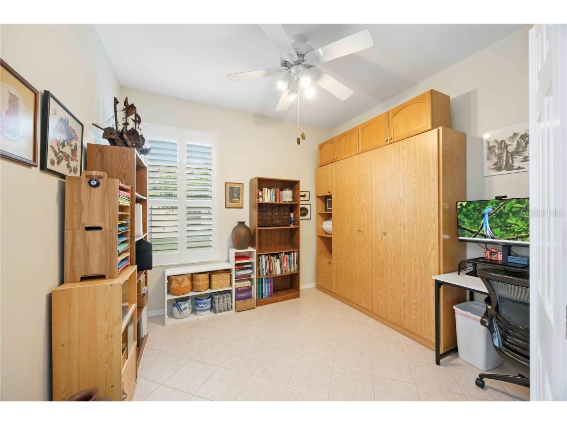 4164 Mackay Falls Terrace Sarasota FL 34243 A4675872 image24