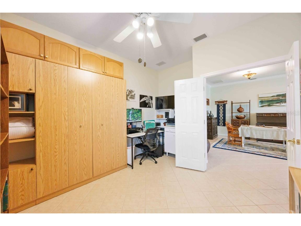 4164 Mackay Falls Terrace Sarasota FL 34243 A4675872 image25