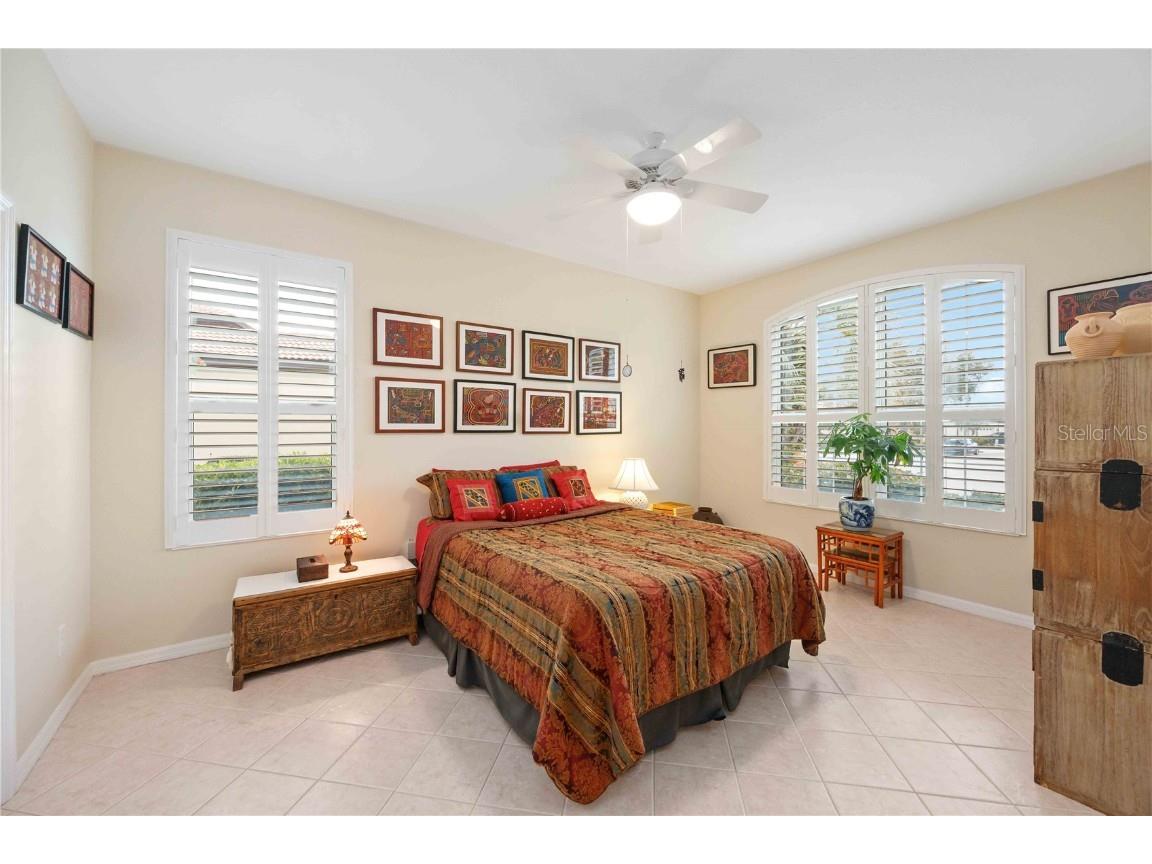 4164 Mackay Falls Terrace Sarasota FL 34243 A4675872 image33